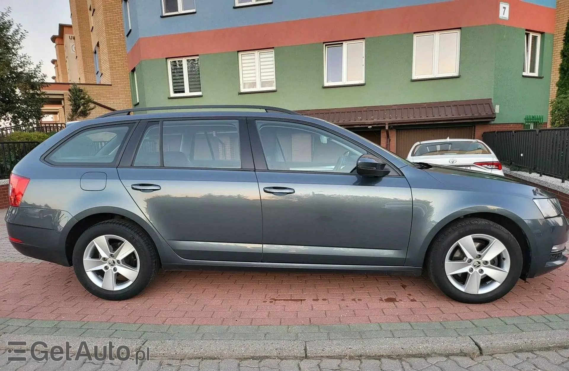 SKODA Octavia 