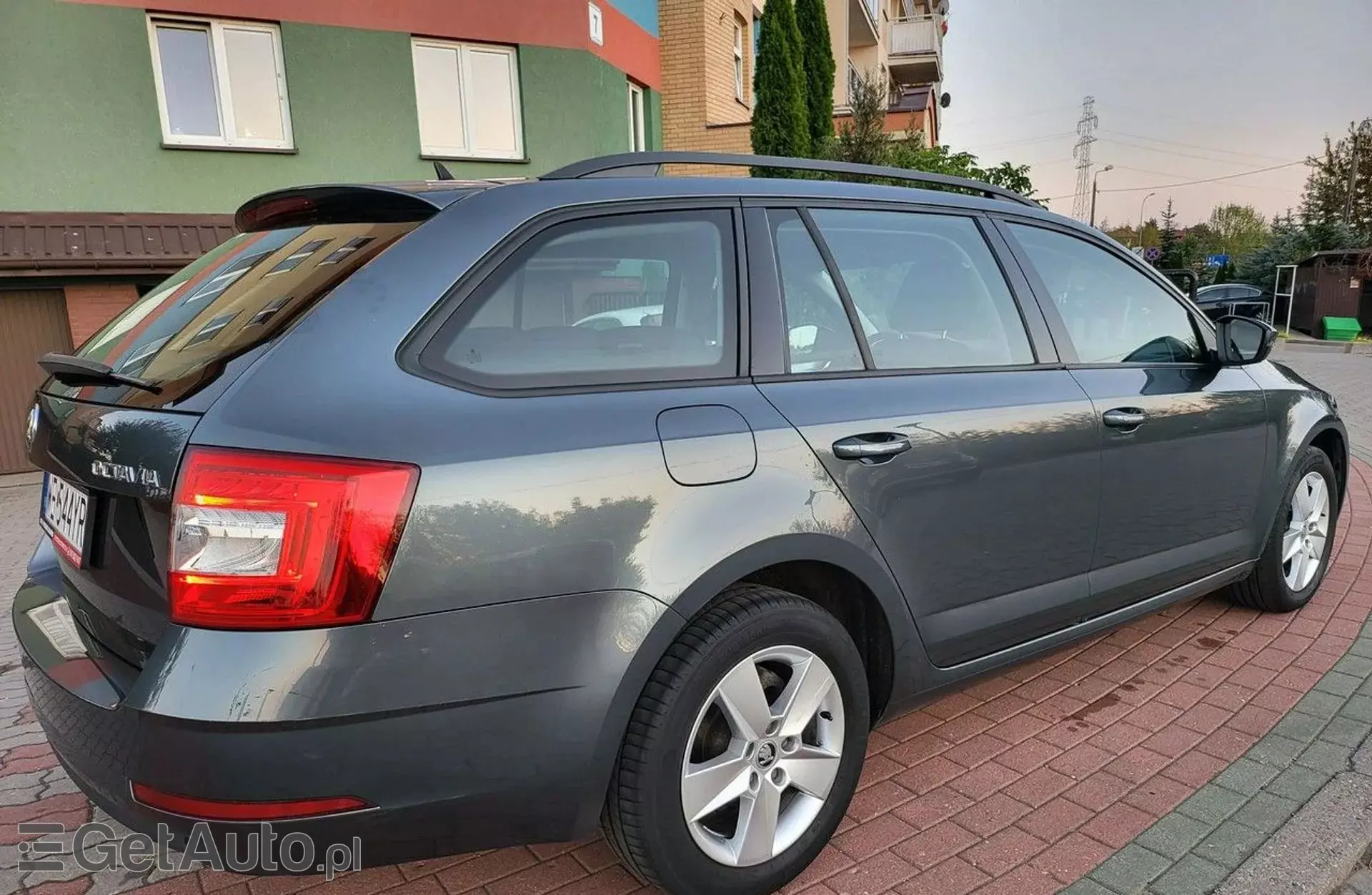 SKODA Octavia 