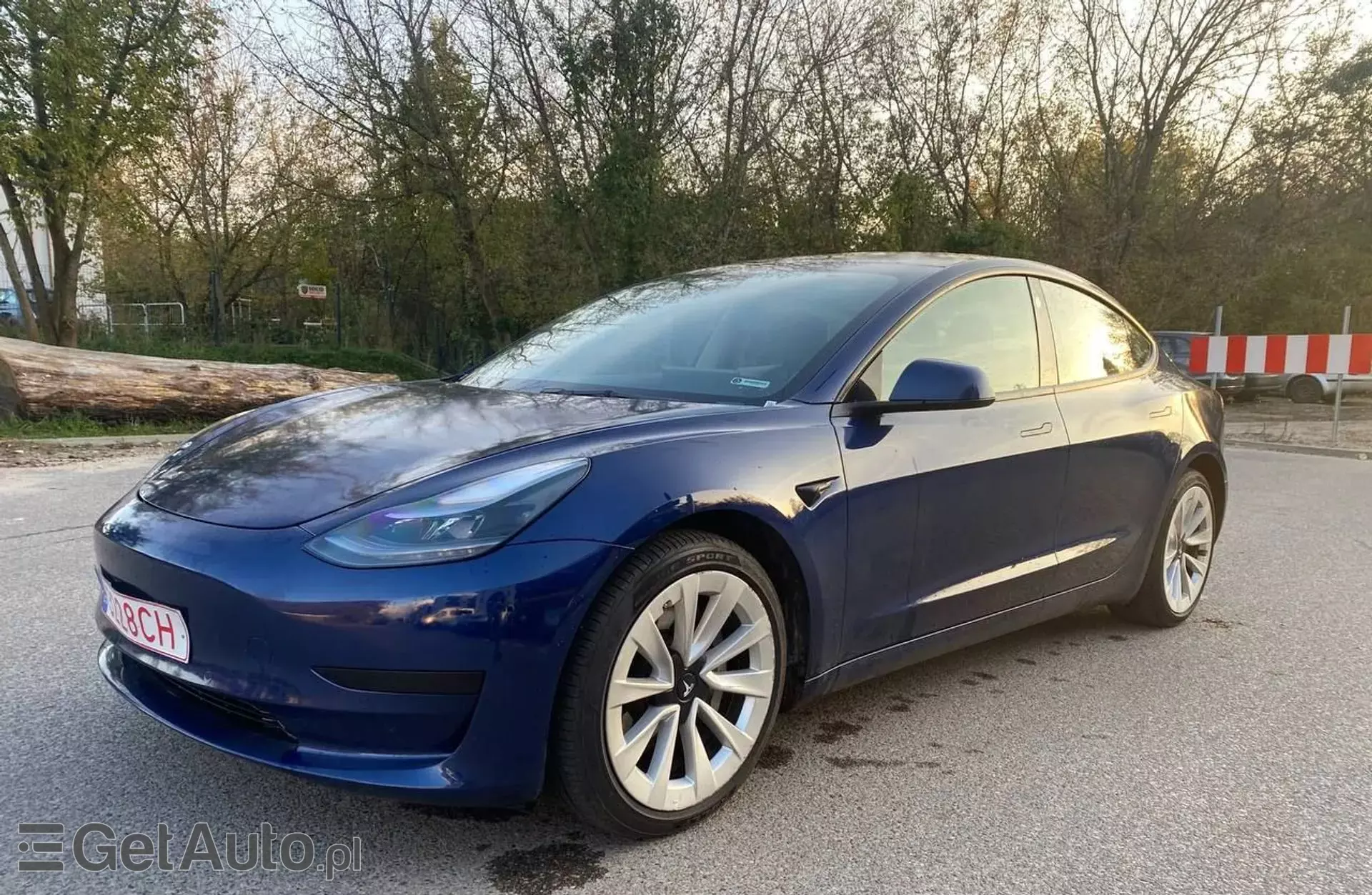 TESLA Model 3 Long Range 82 kWh (441 KM) AWD