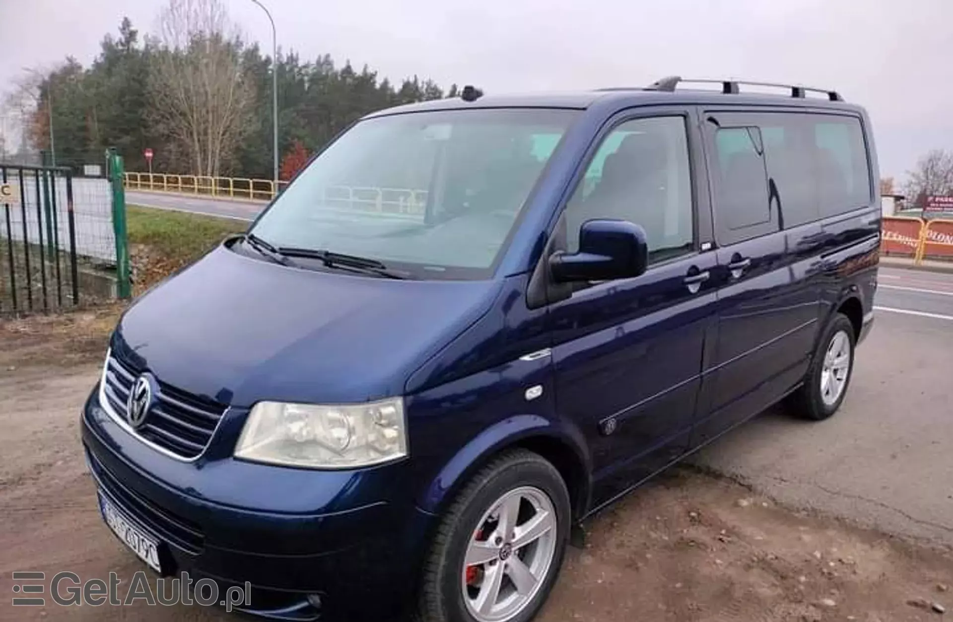 VOLKSWAGEN Multivan 2.5 TDI (174 KM)