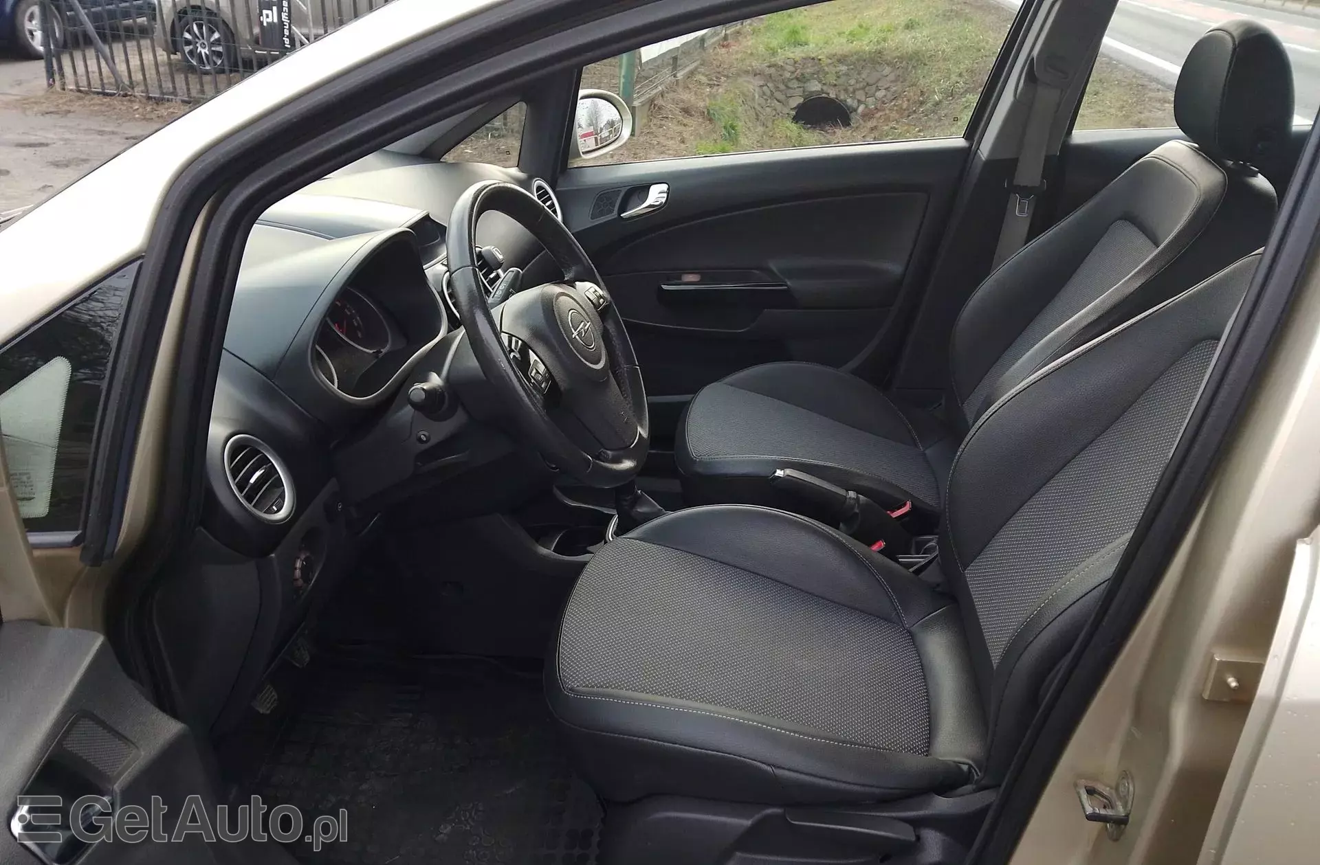 OPEL Corsa 1.4i 16V ECOTEC (90 KM)