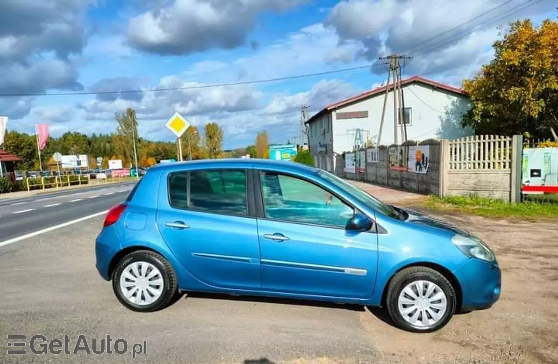 RENAULT Clio 