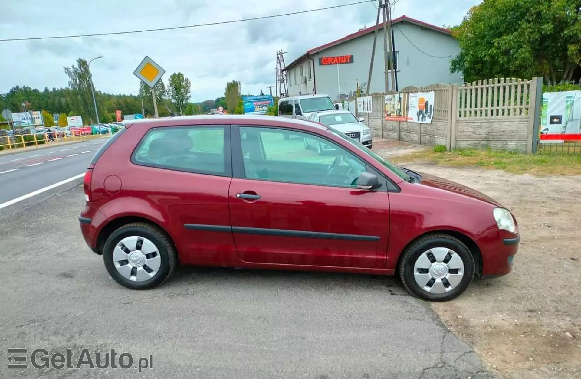 VOLKSWAGEN Polo 