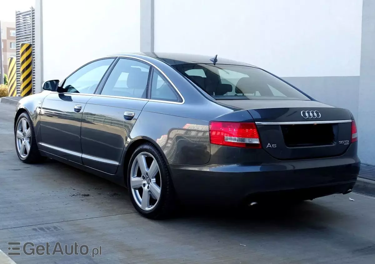 AUDI A6 3.0 TDI DPF quattro tiptronic