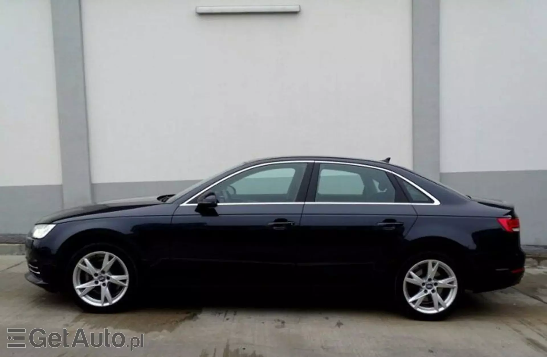 AUDI A4 2.0 TDI (150 KM)