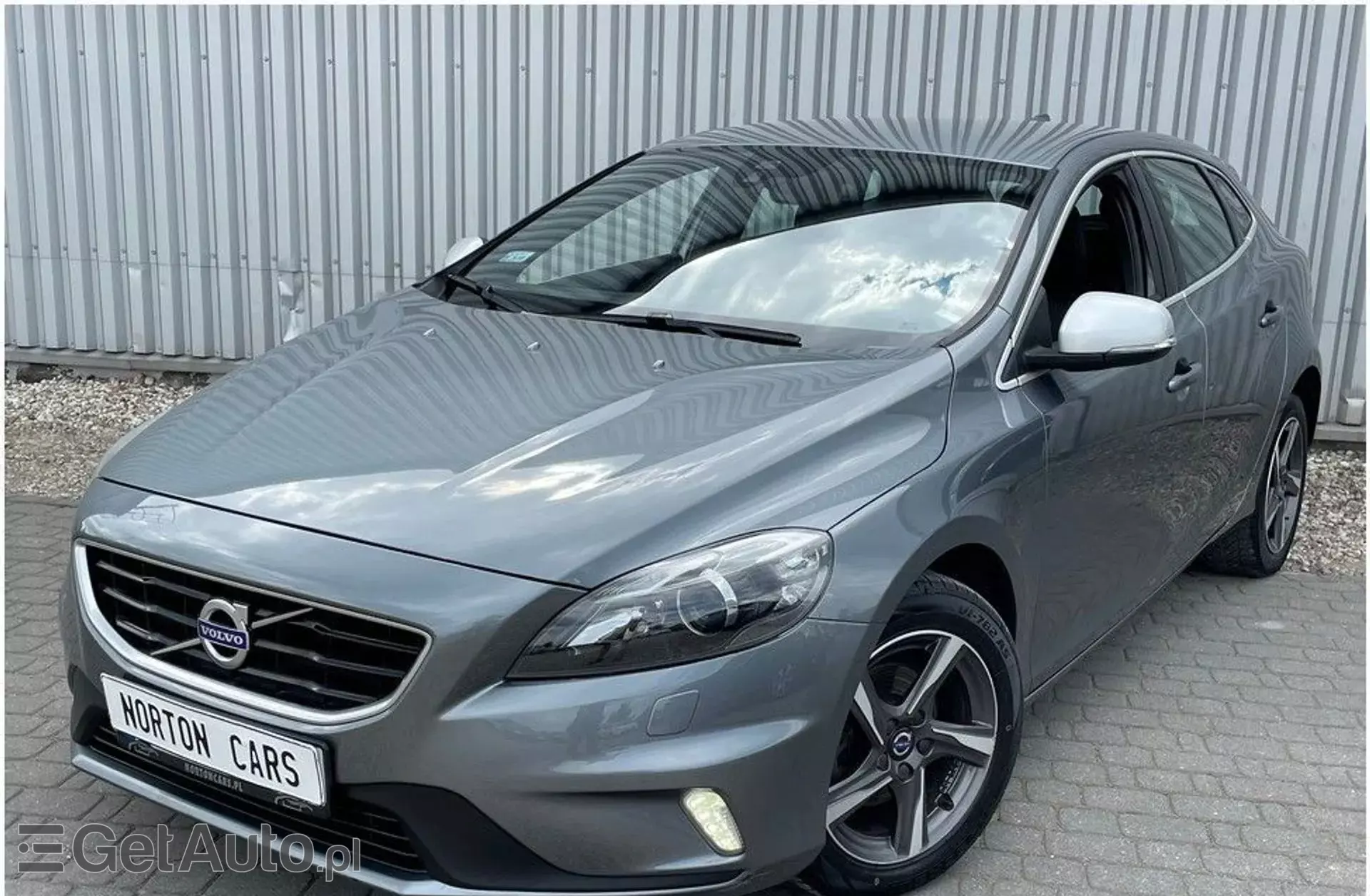 VOLVO V40 2.0 D2 (120 KM)