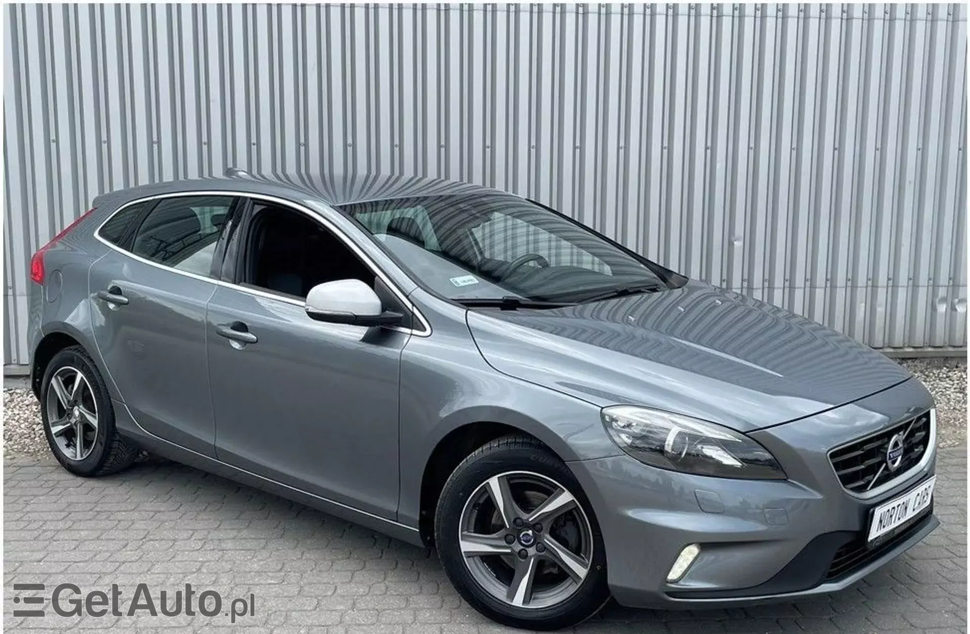 VOLVO V40 2.0 D2 (120 KM)