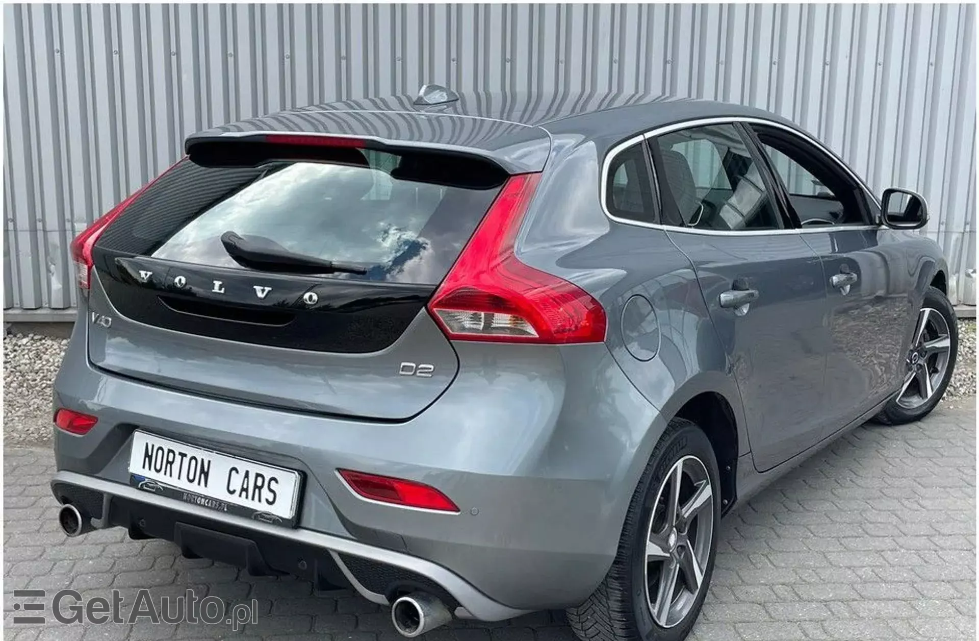 VOLVO V40 2.0 D2 (120 KM)