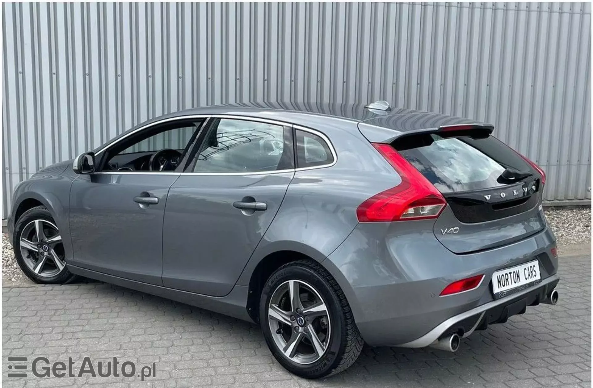 VOLVO V40 2.0 D2 (120 KM)