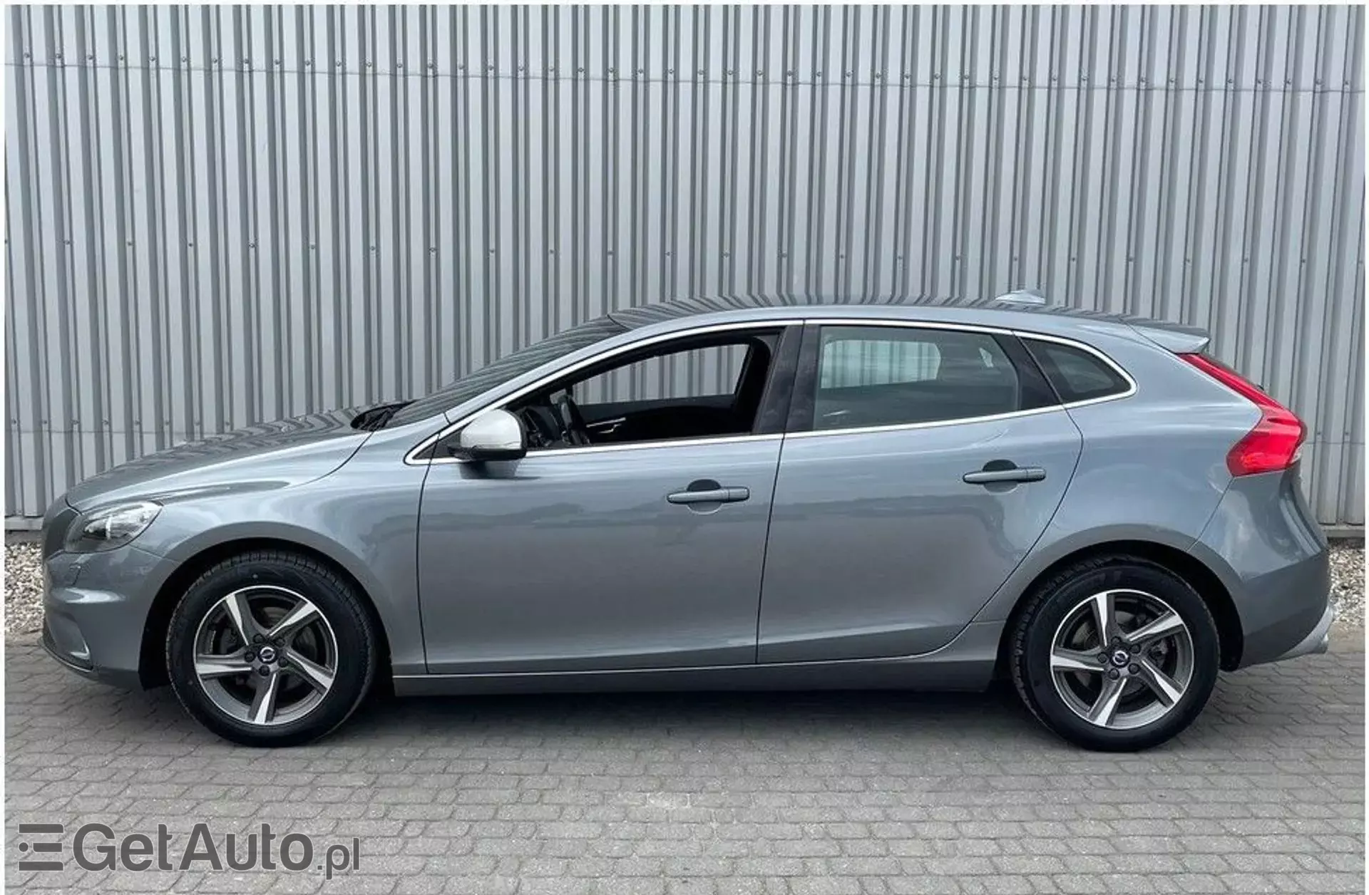 VOLVO V40 2.0 D2 (120 KM)