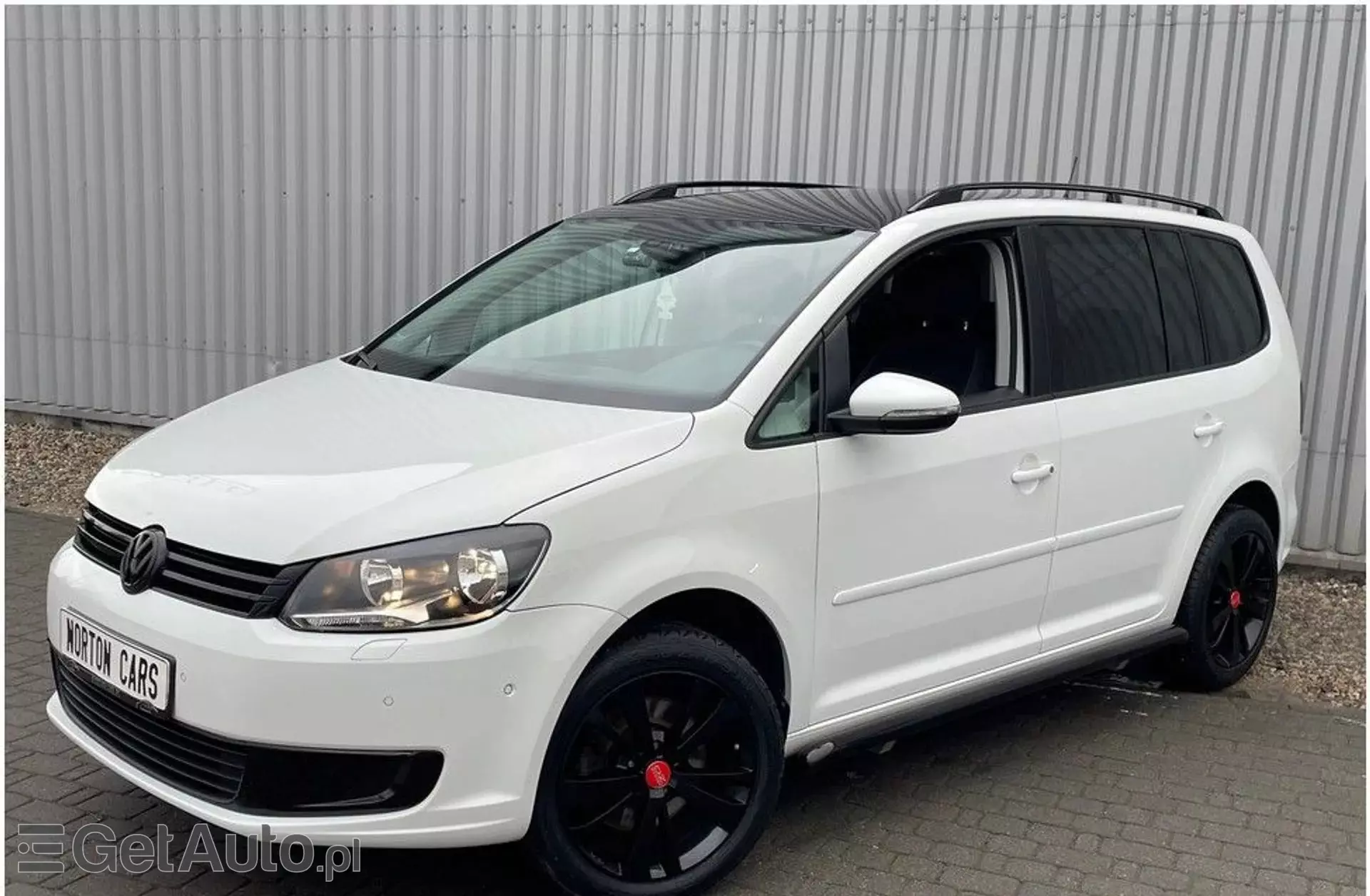 VOLKSWAGEN Touran 