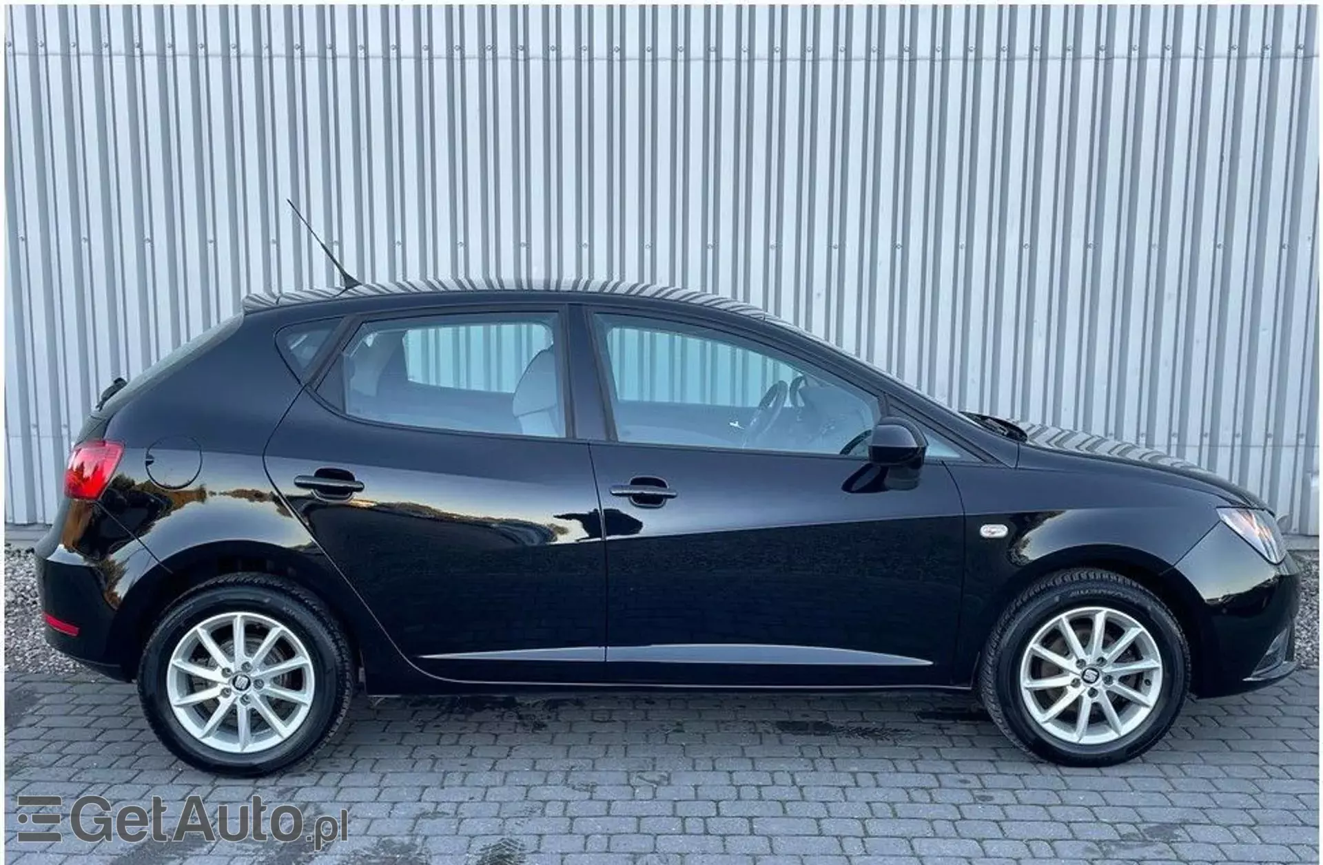 SEAT Ibiza 1.0 (75 KM)