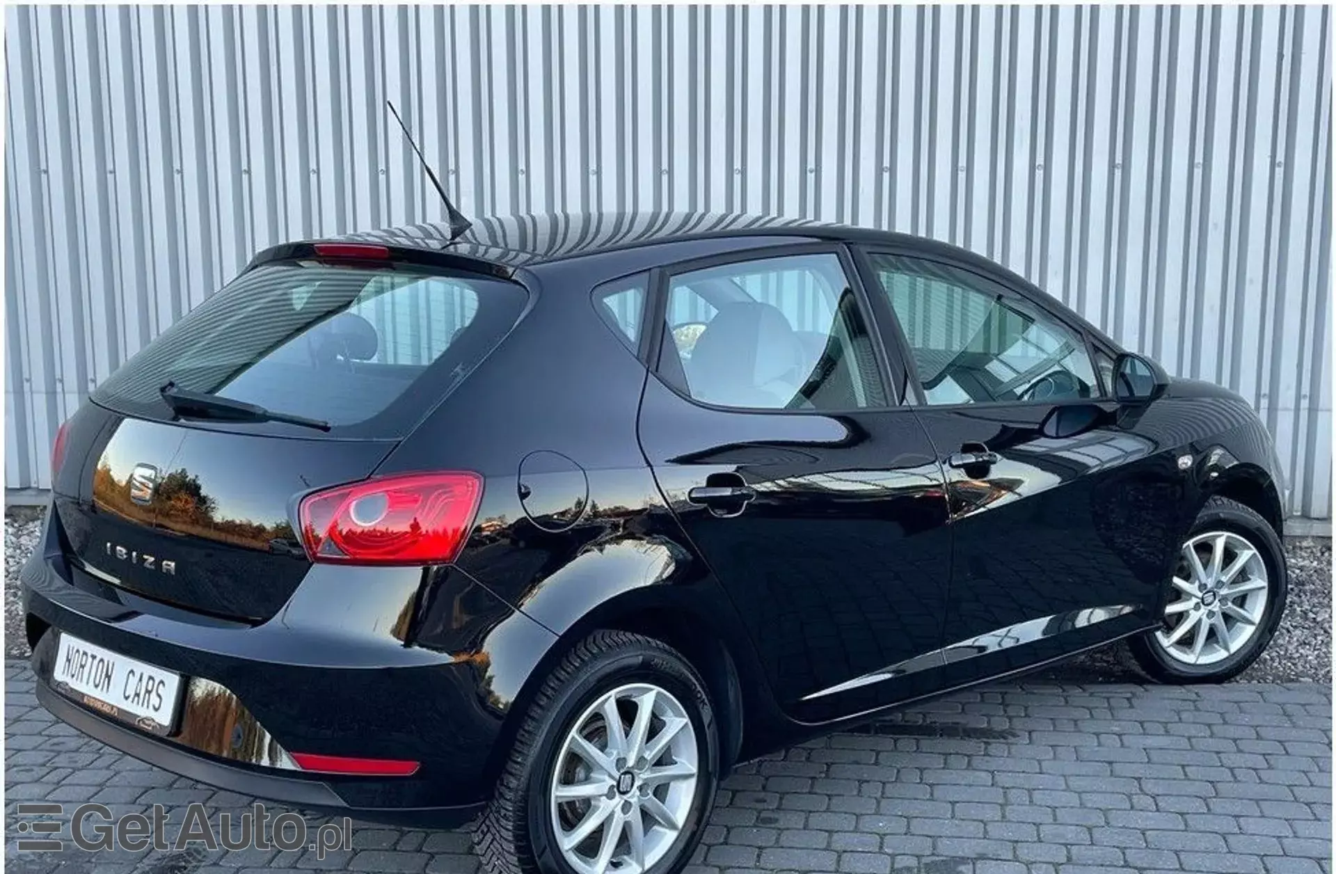 SEAT Ibiza 1.0 (75 KM)