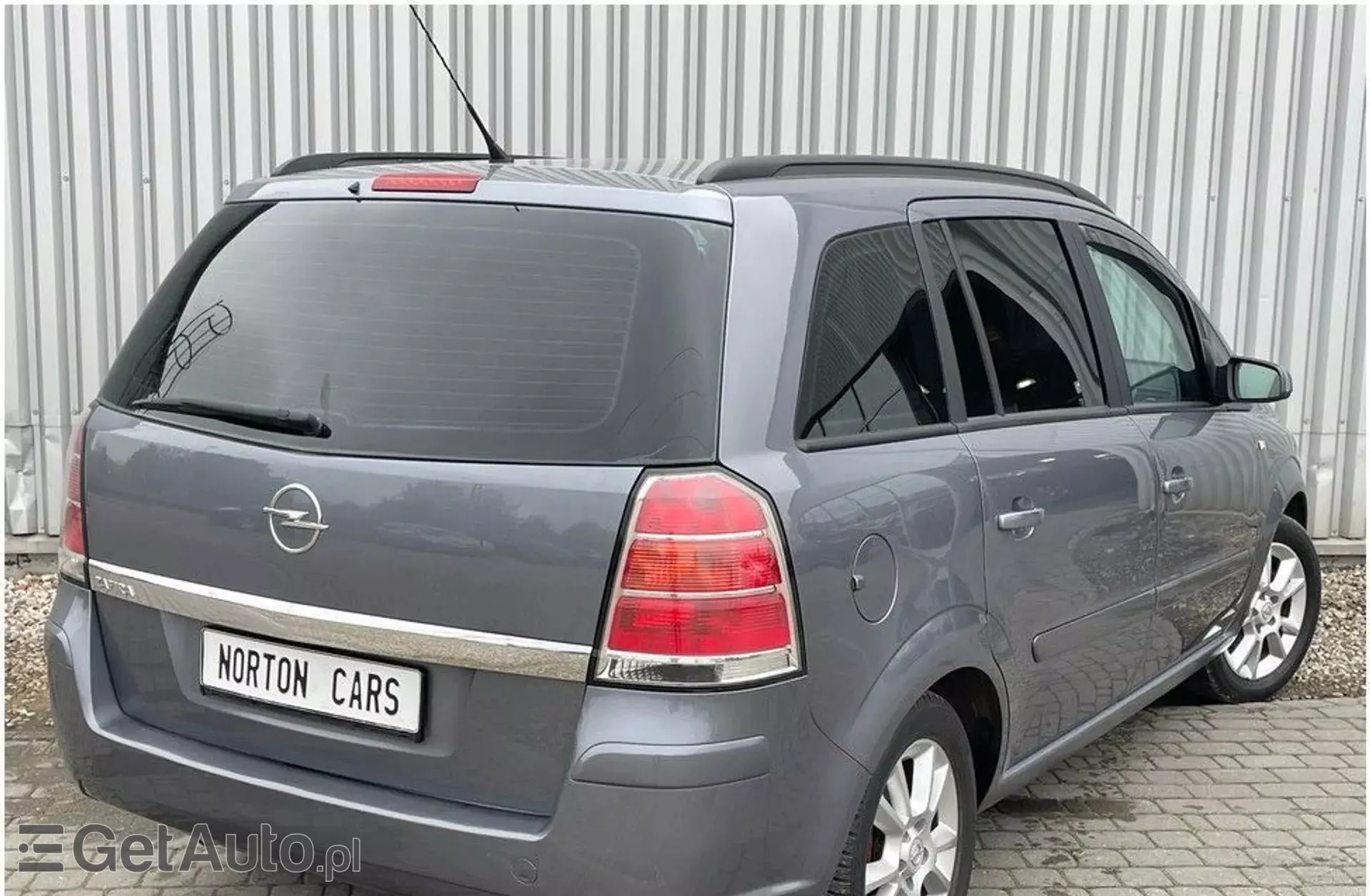 OPEL Zafira 1.6i 16V (105 KM)