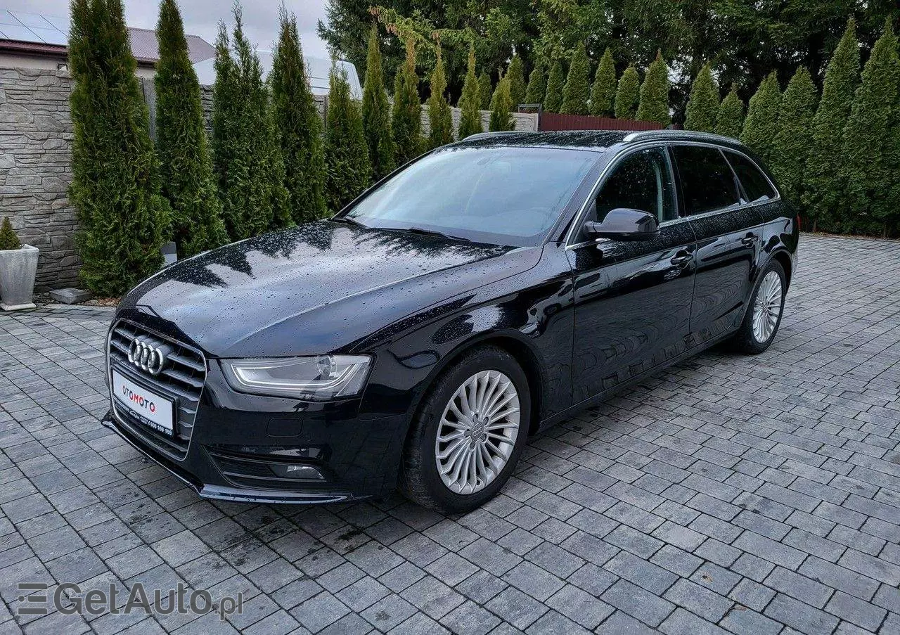 AUDI A4 