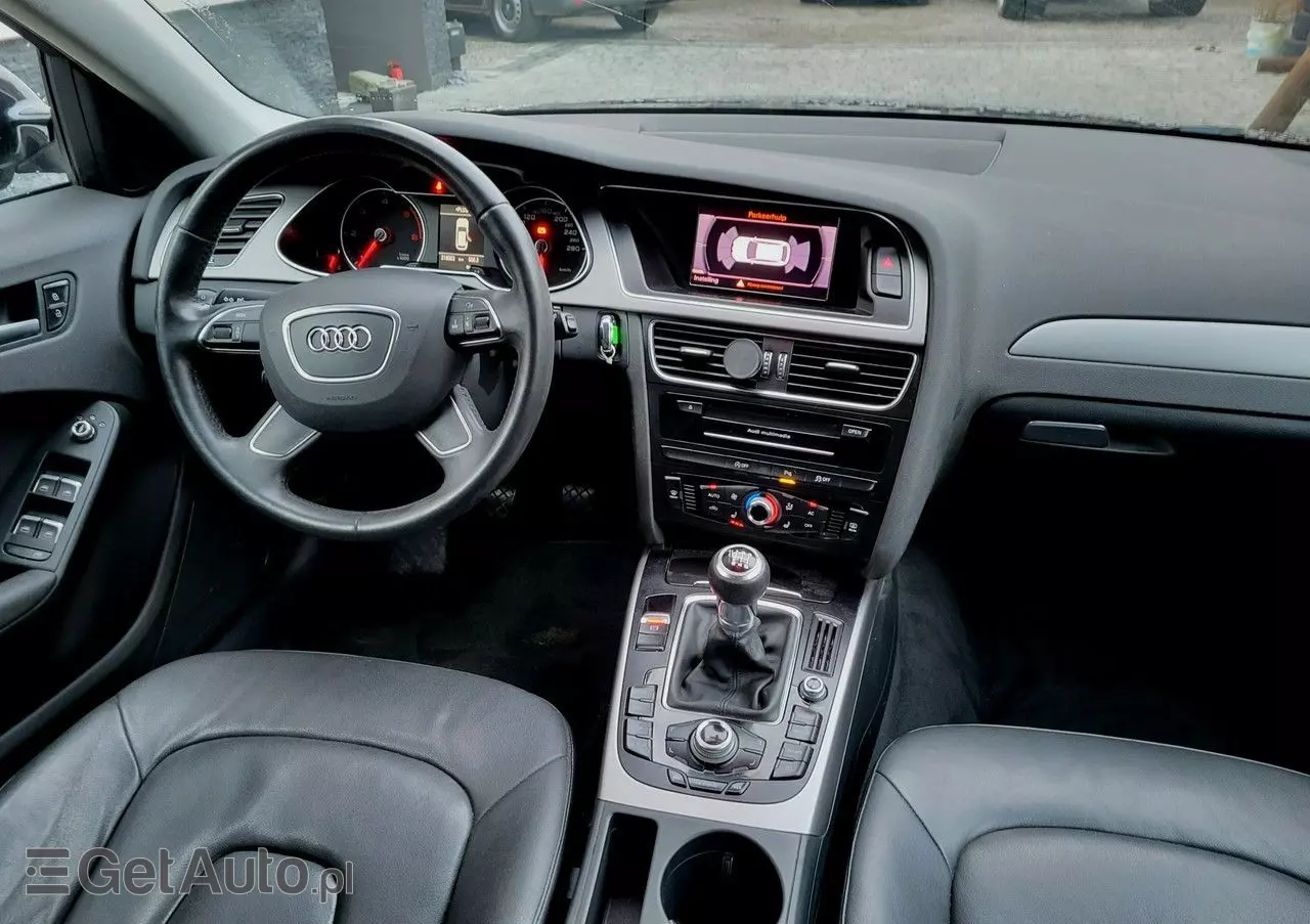 AUDI A4 