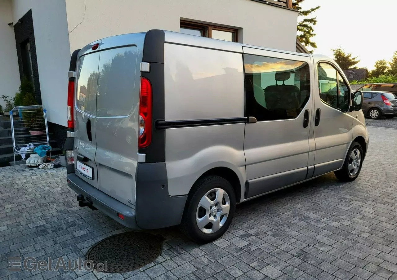 OPEL Vivaro 