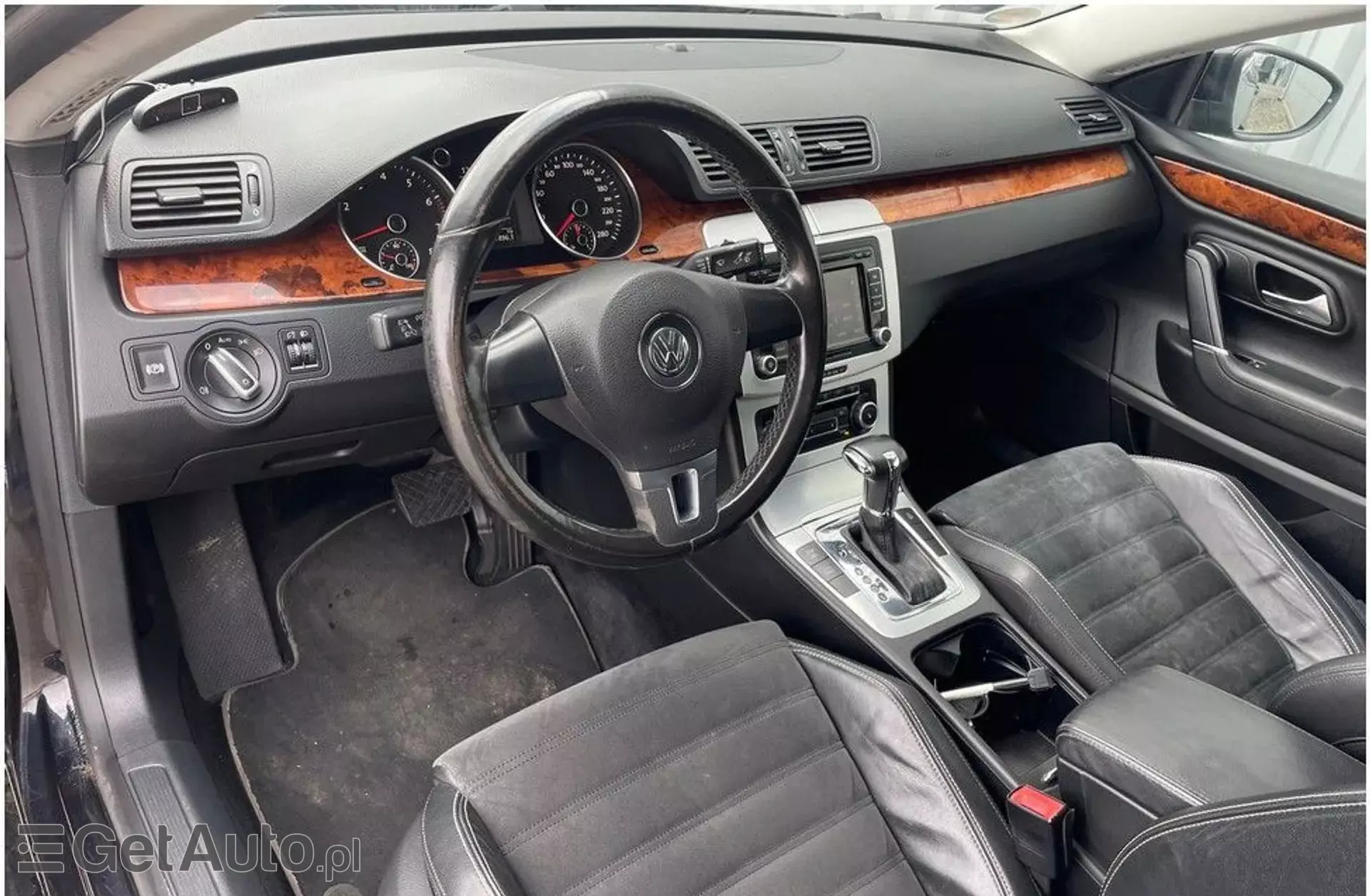 VOLKSWAGEN Passat CC 