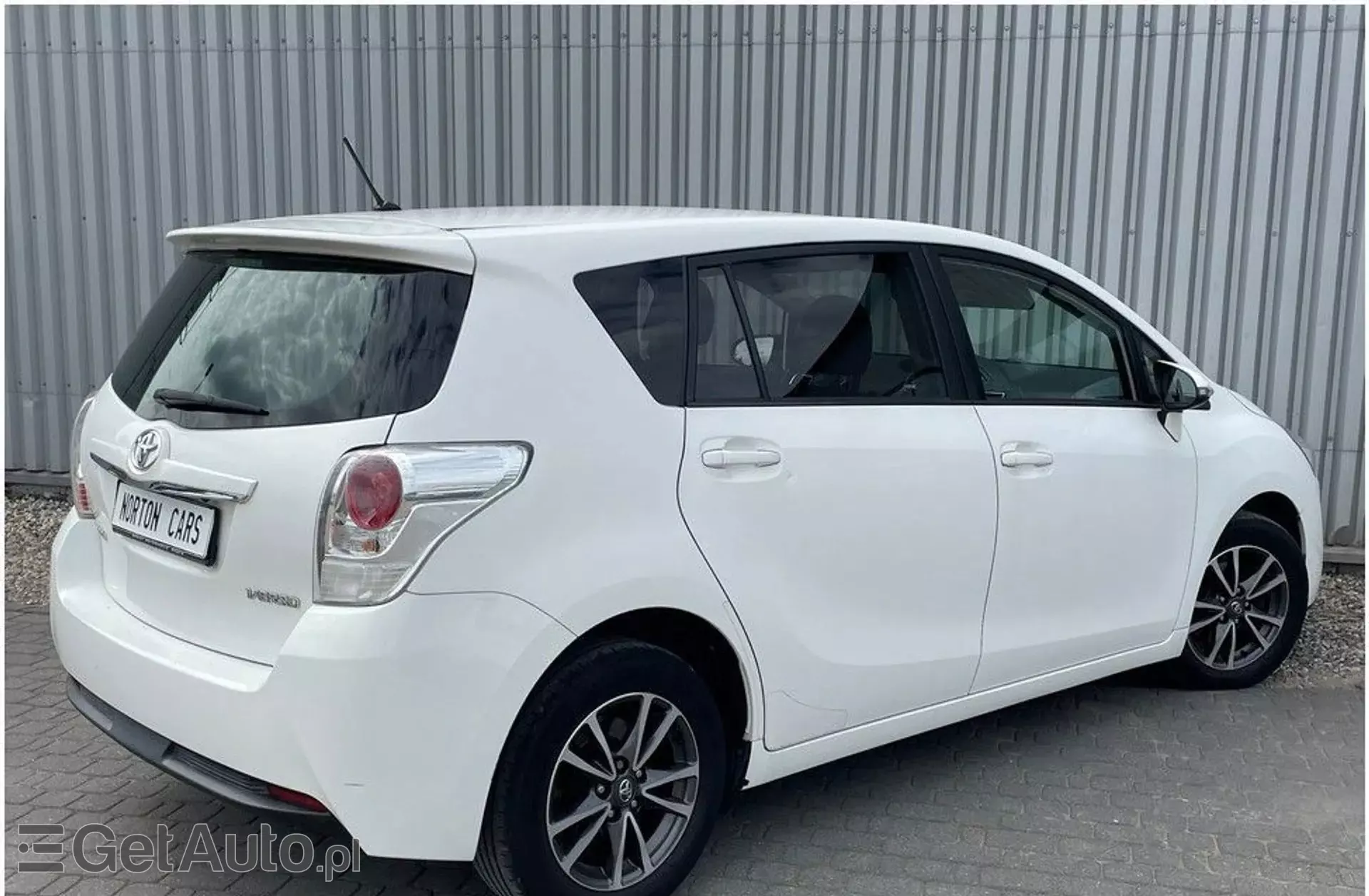 TOYOTA Verso 2.0 D-4D DPF (124 KM)