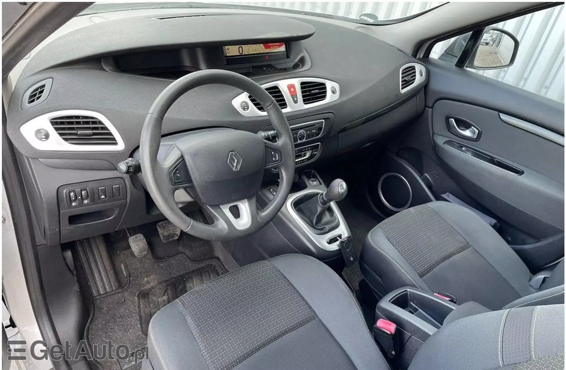 RENAULT Scenic 