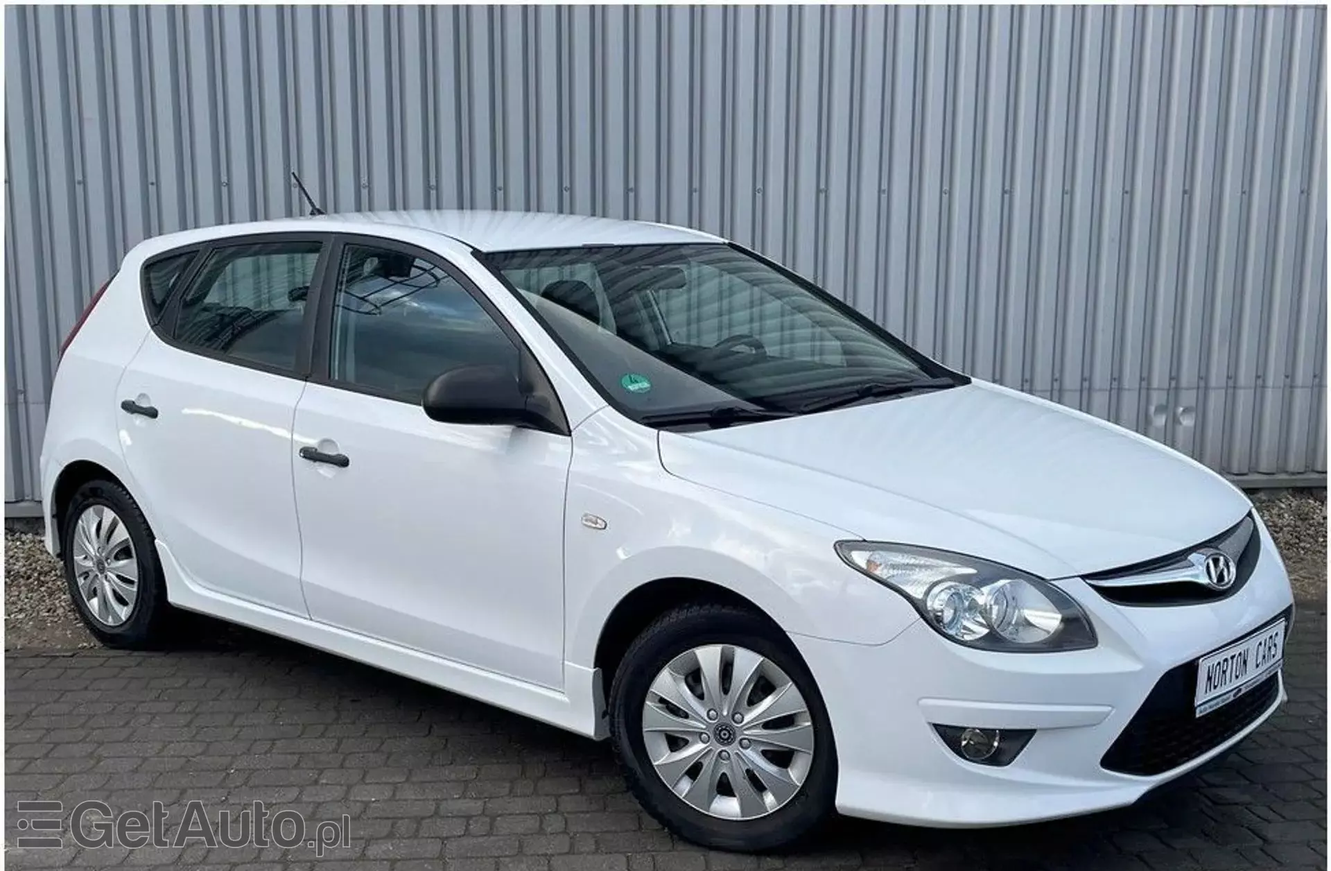 HYUNDAI I30 1.4 (109 KM)