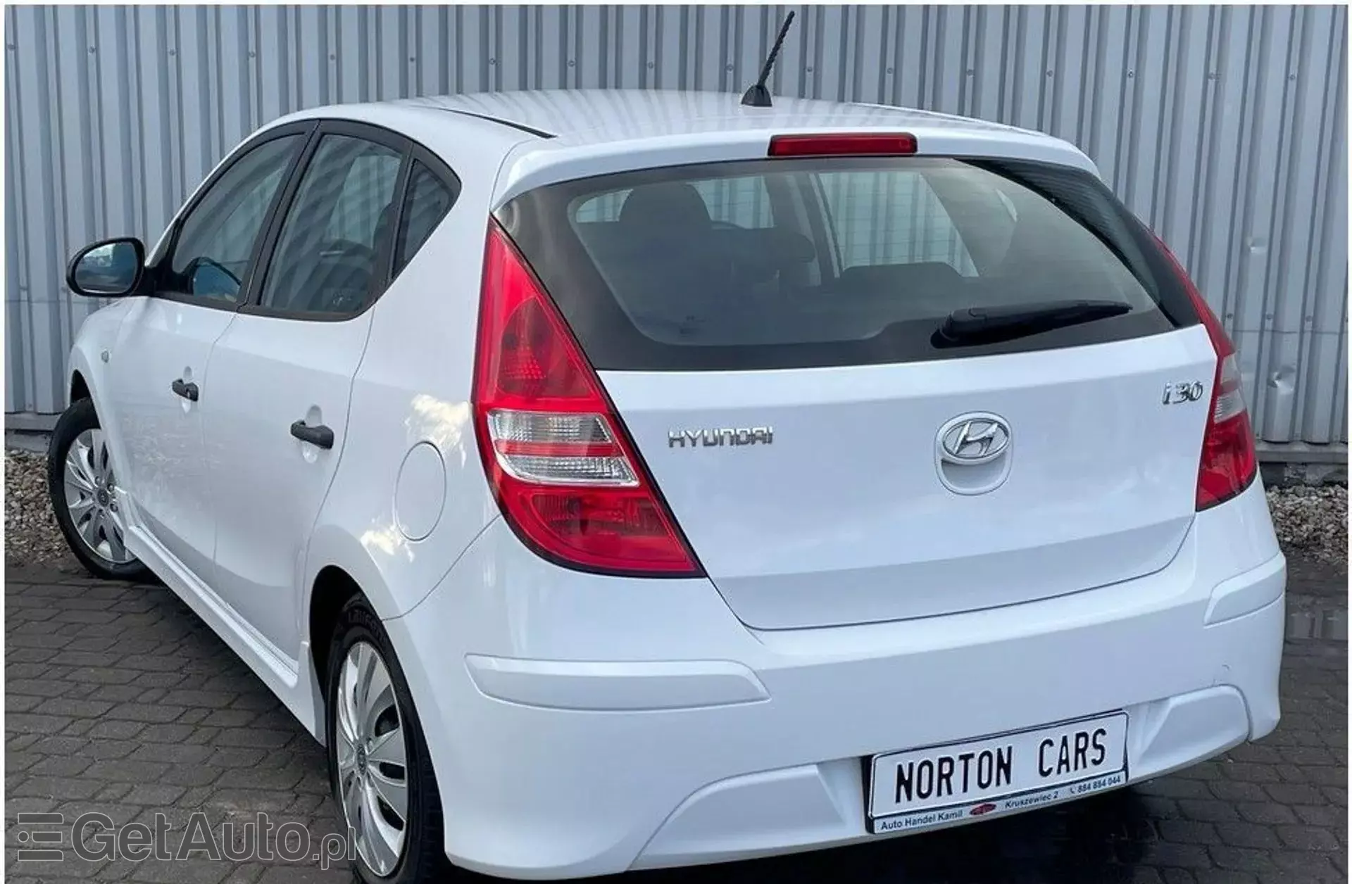 HYUNDAI I30 1.4 (109 KM)