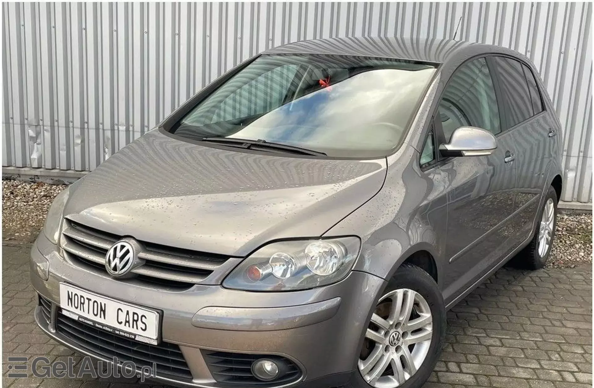 VOLKSWAGEN Golf 1.9 TDI (105 KM) Plus