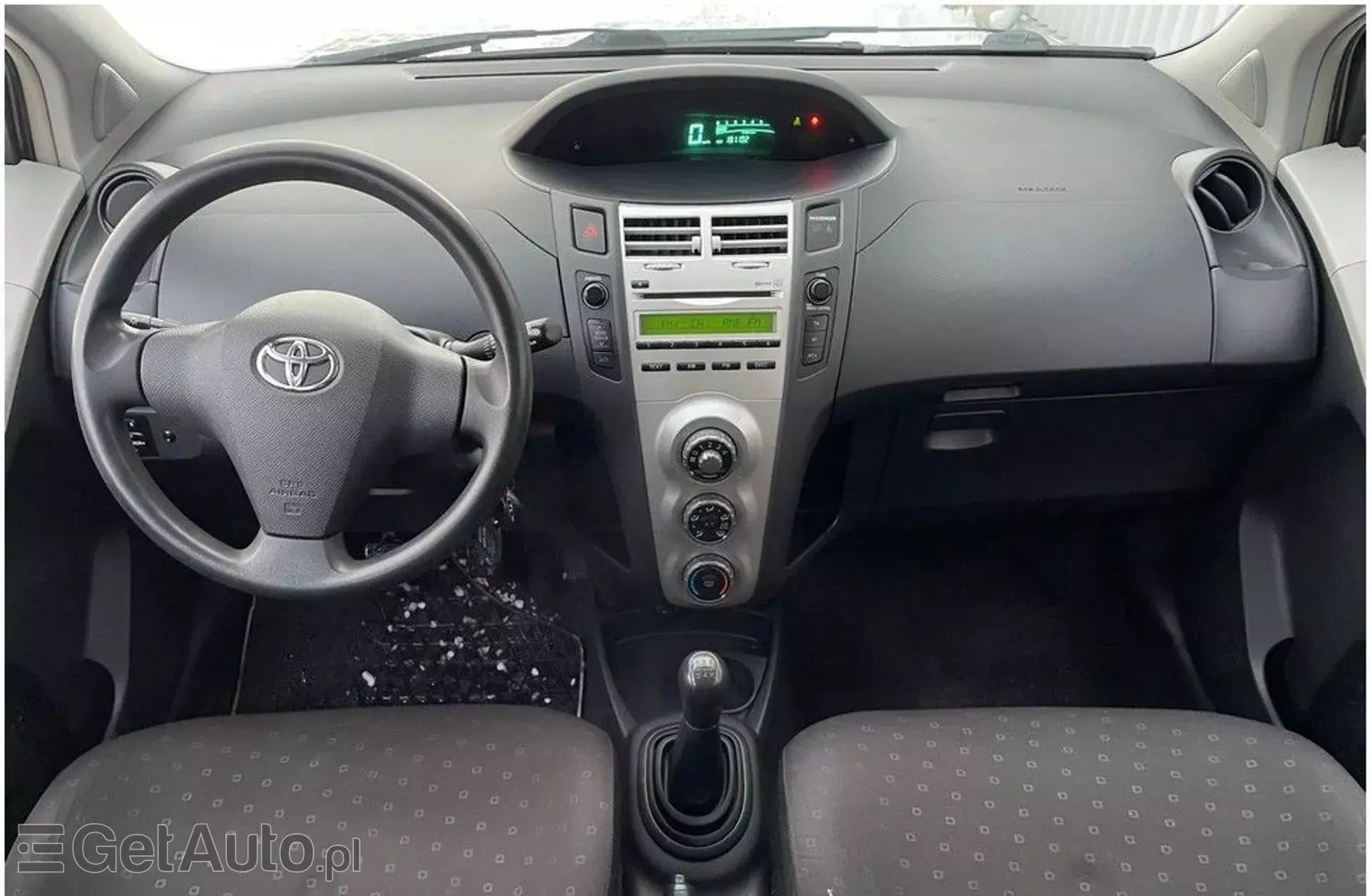 TOYOTA Yaris 1.0 i VVT-i (69 KM)