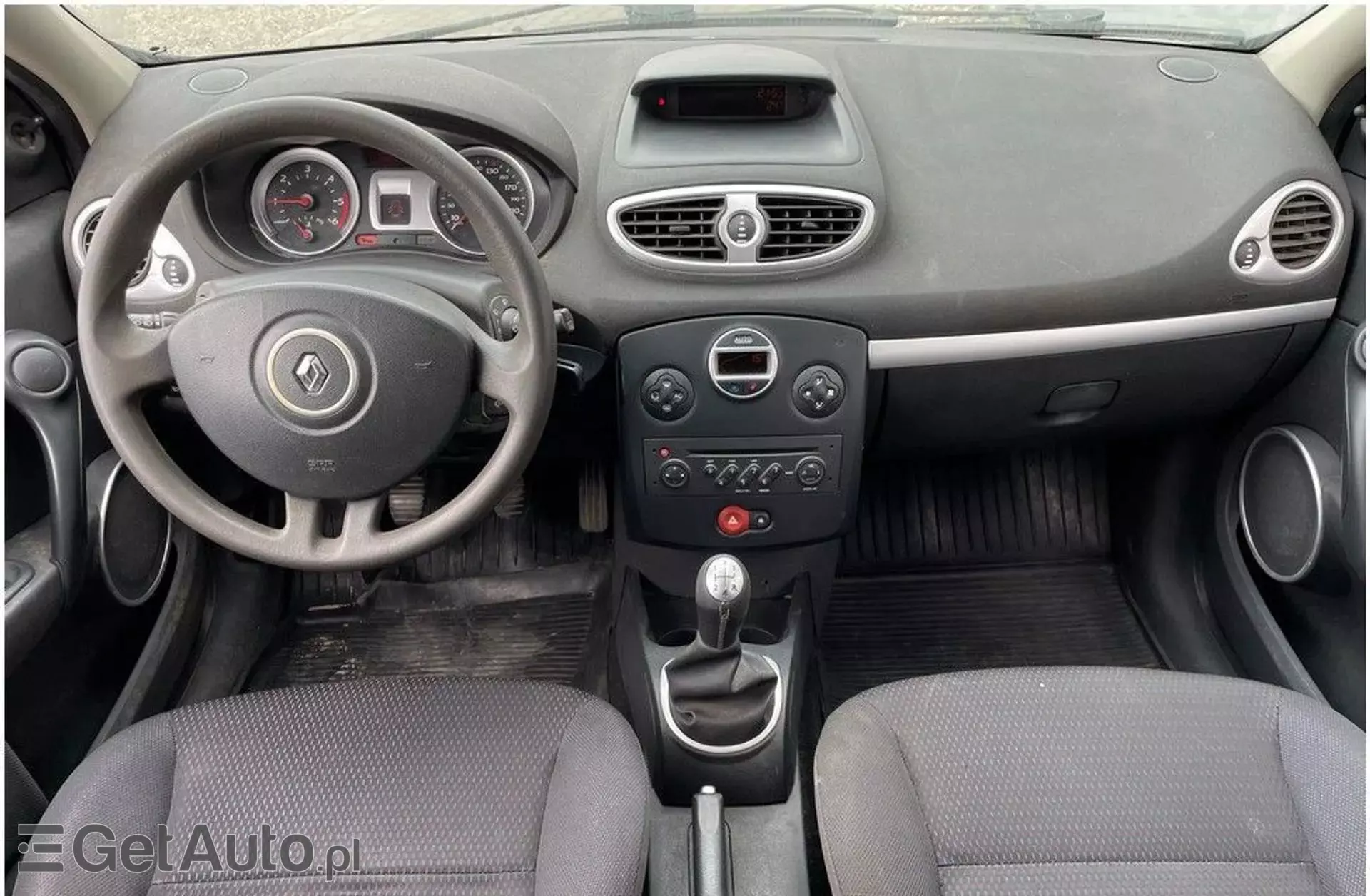 RENAULT Clio 