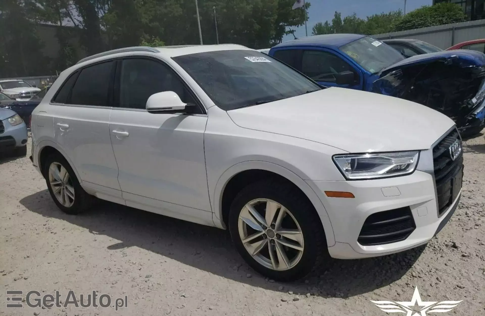 AUDI Q3 