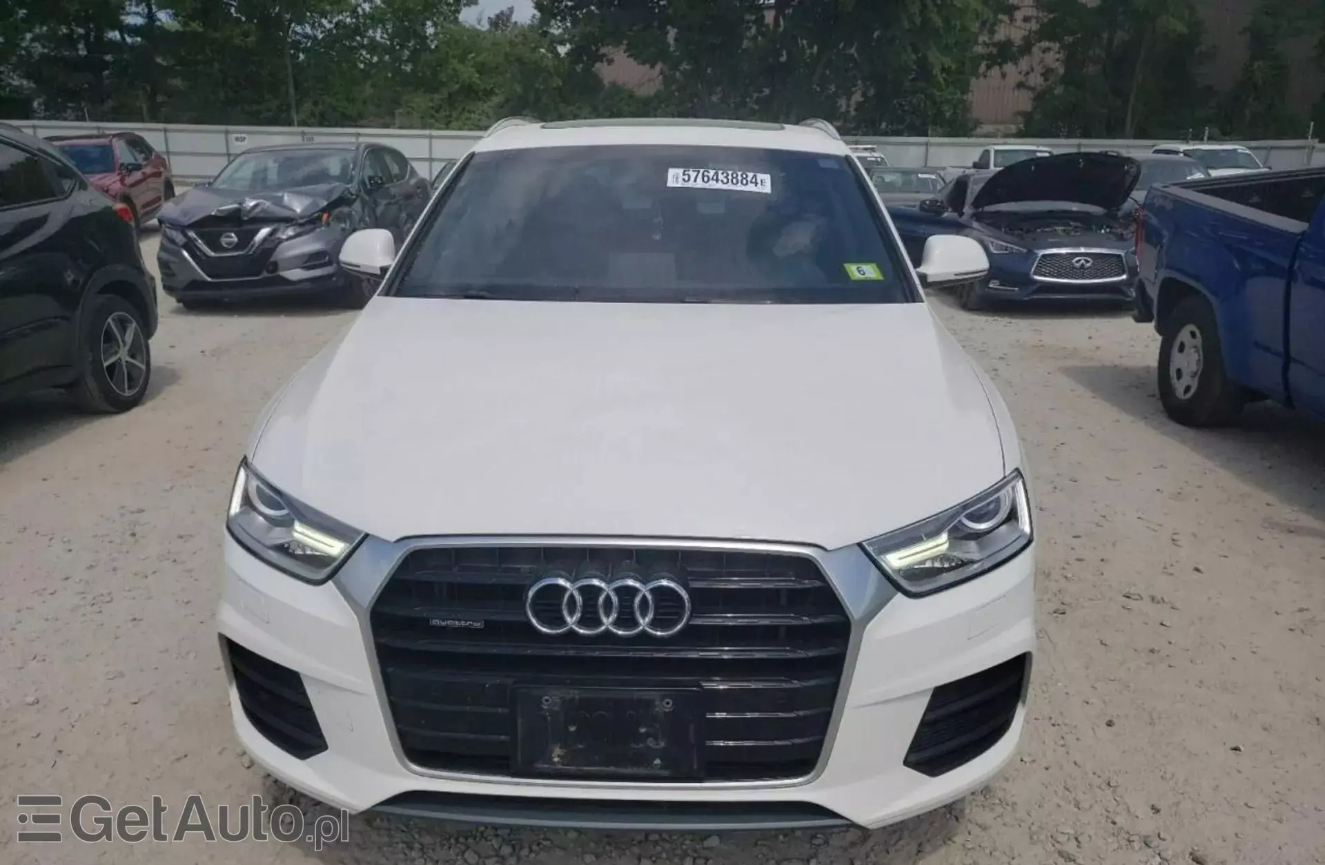 AUDI Q3 