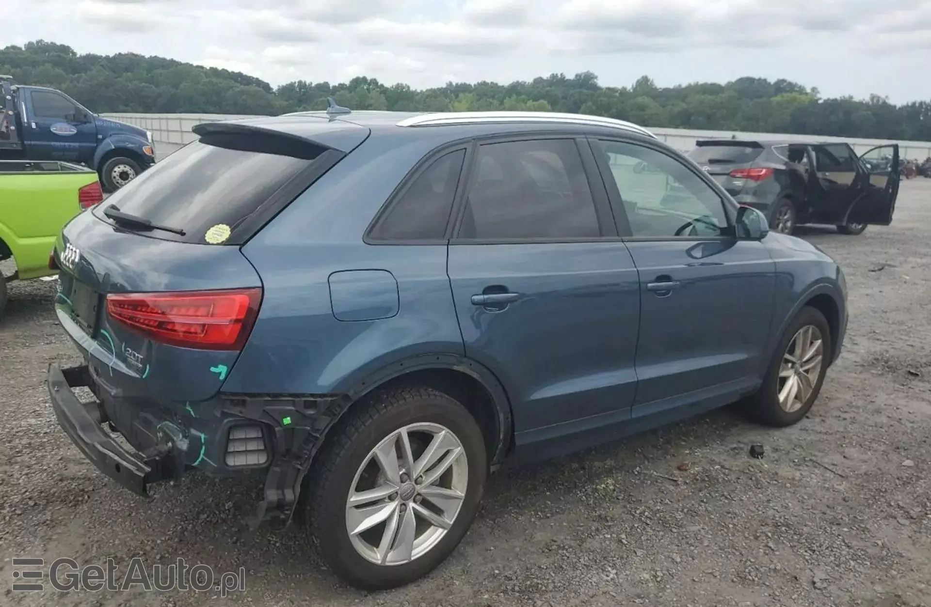 AUDI Q3 