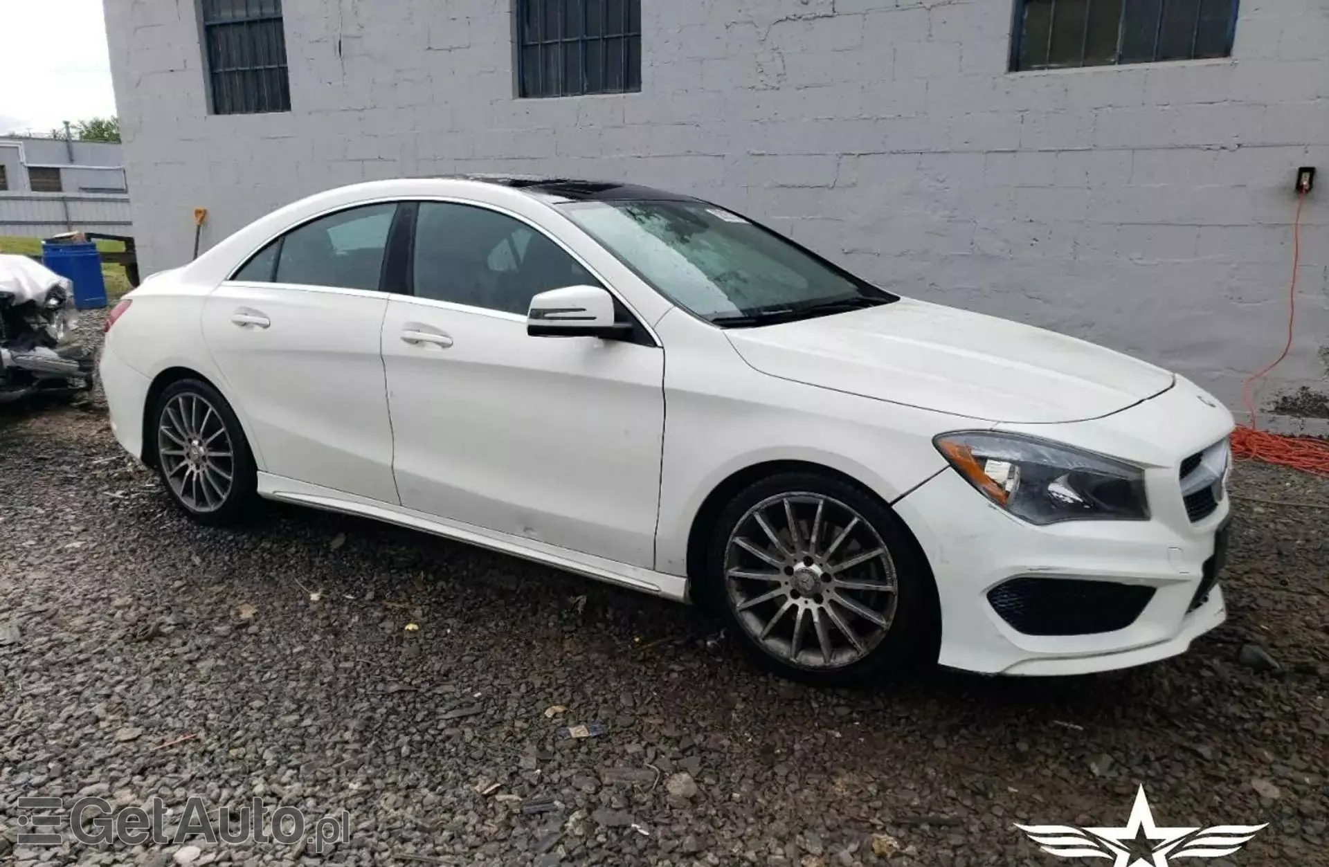 MERCEDES-BENZ CLA 