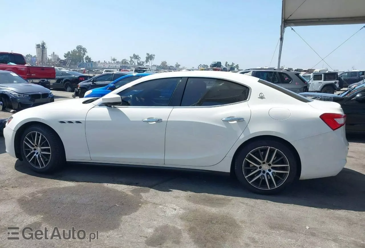 MASERATI Ghibli 