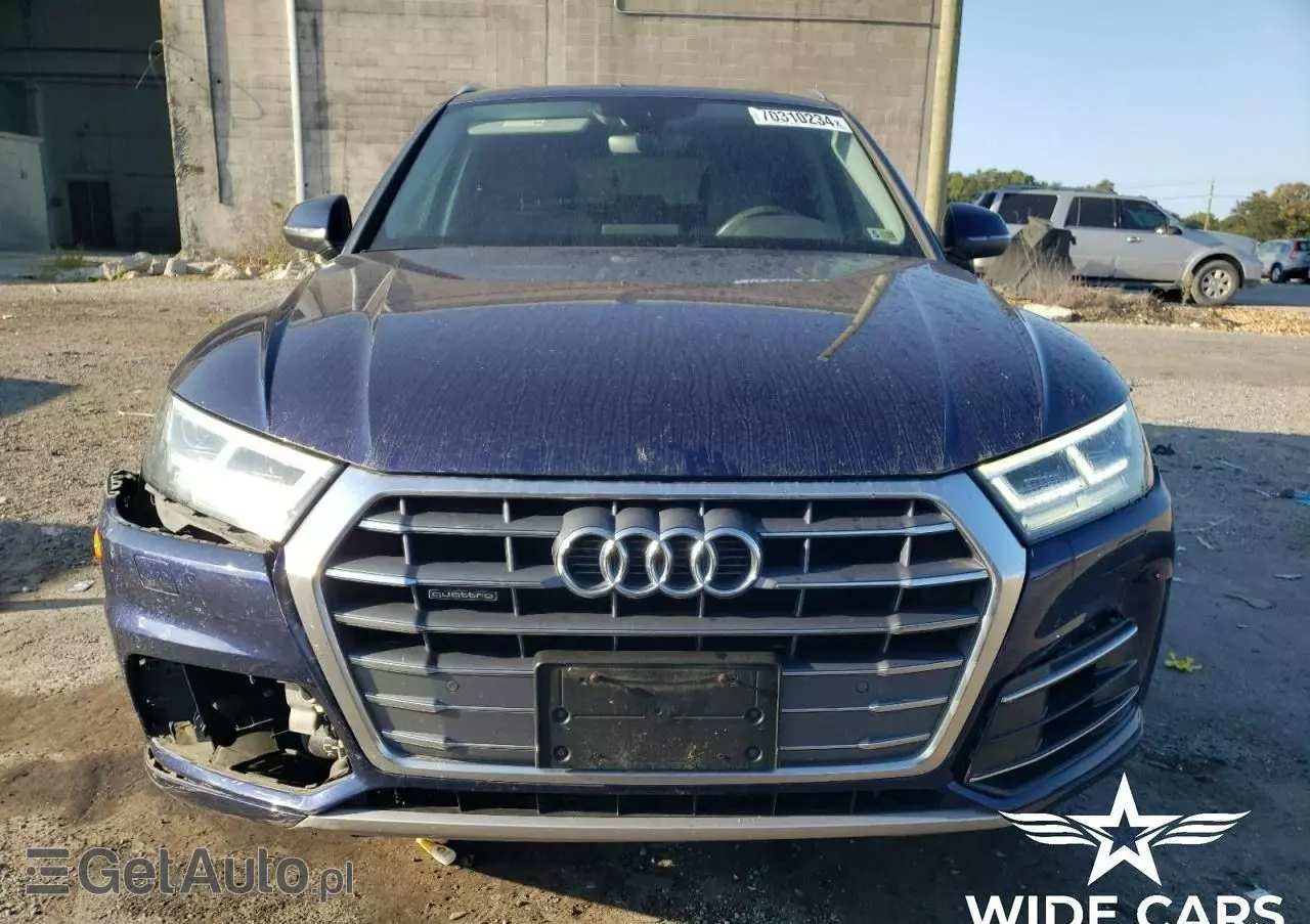 AUDI Q5 