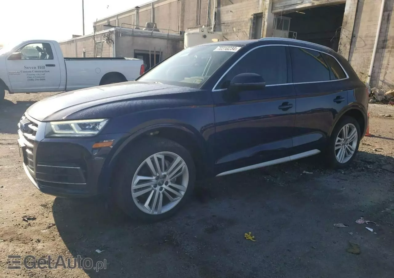 AUDI Q5 