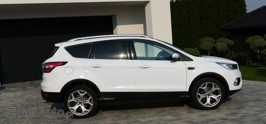 FORD Kuga 1.5 EcoBoost FWD Titanium ASS