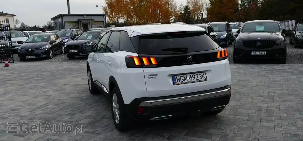 PEUGEOT 3008 1.2 PureTech Allure S&S