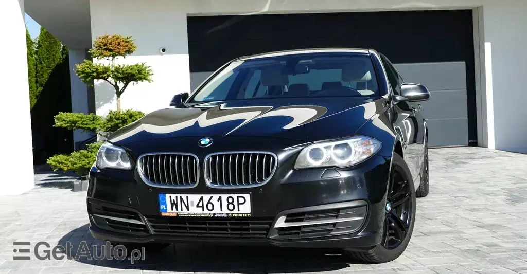 BMW Seria 5 520d xDrive Luxury Line