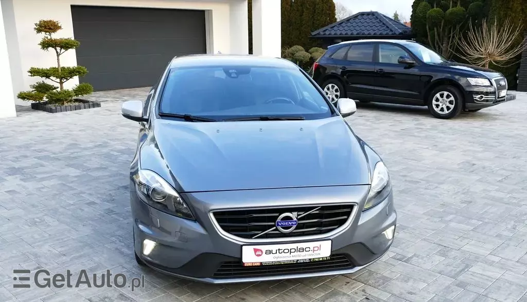 VOLVO V40 D2 Drive-E R-Design Kinetic