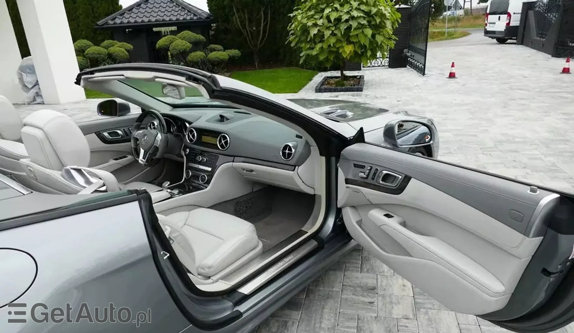 MERCEDES-BENZ SL 