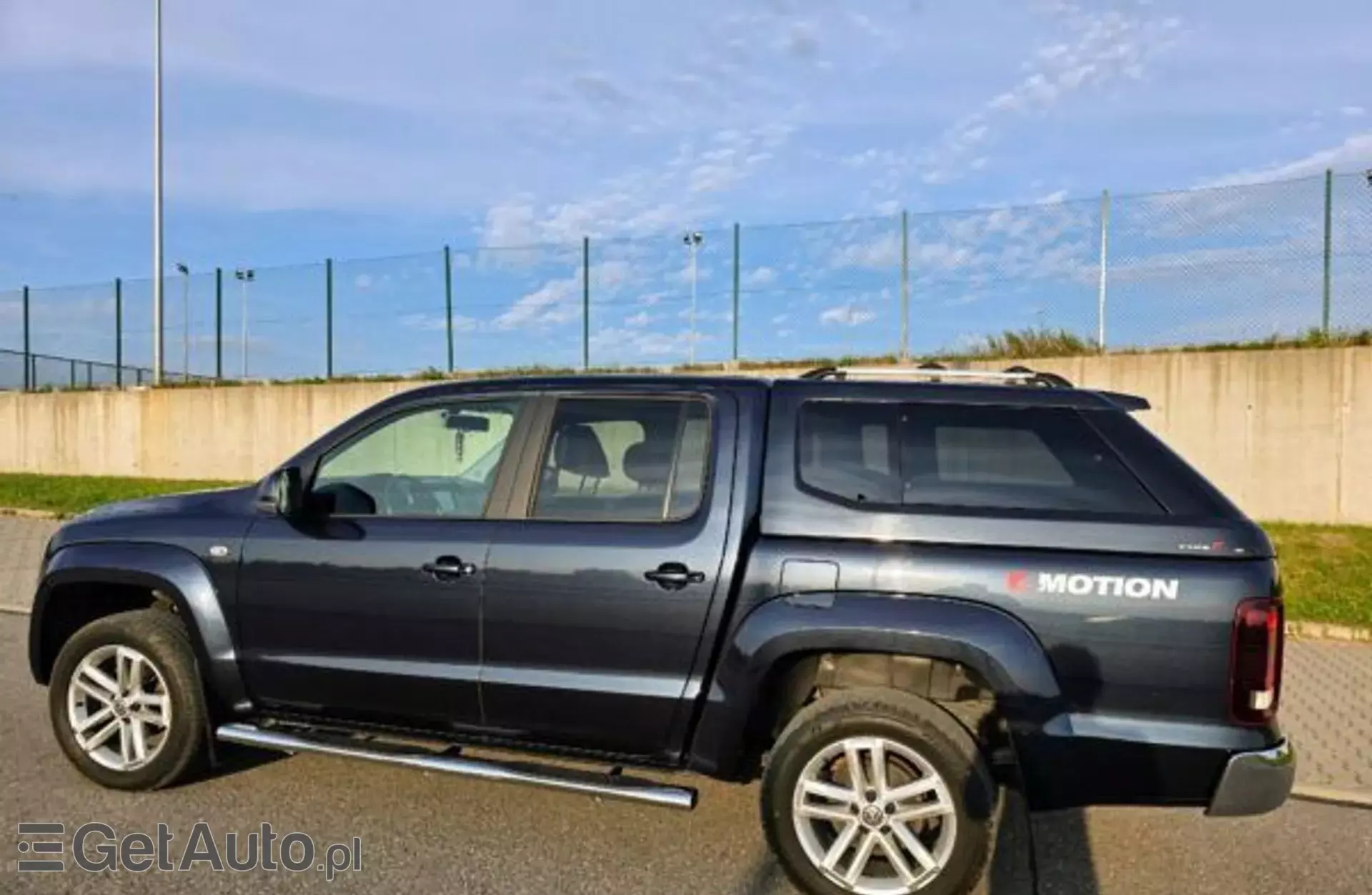 VOLKSWAGEN Amarok 