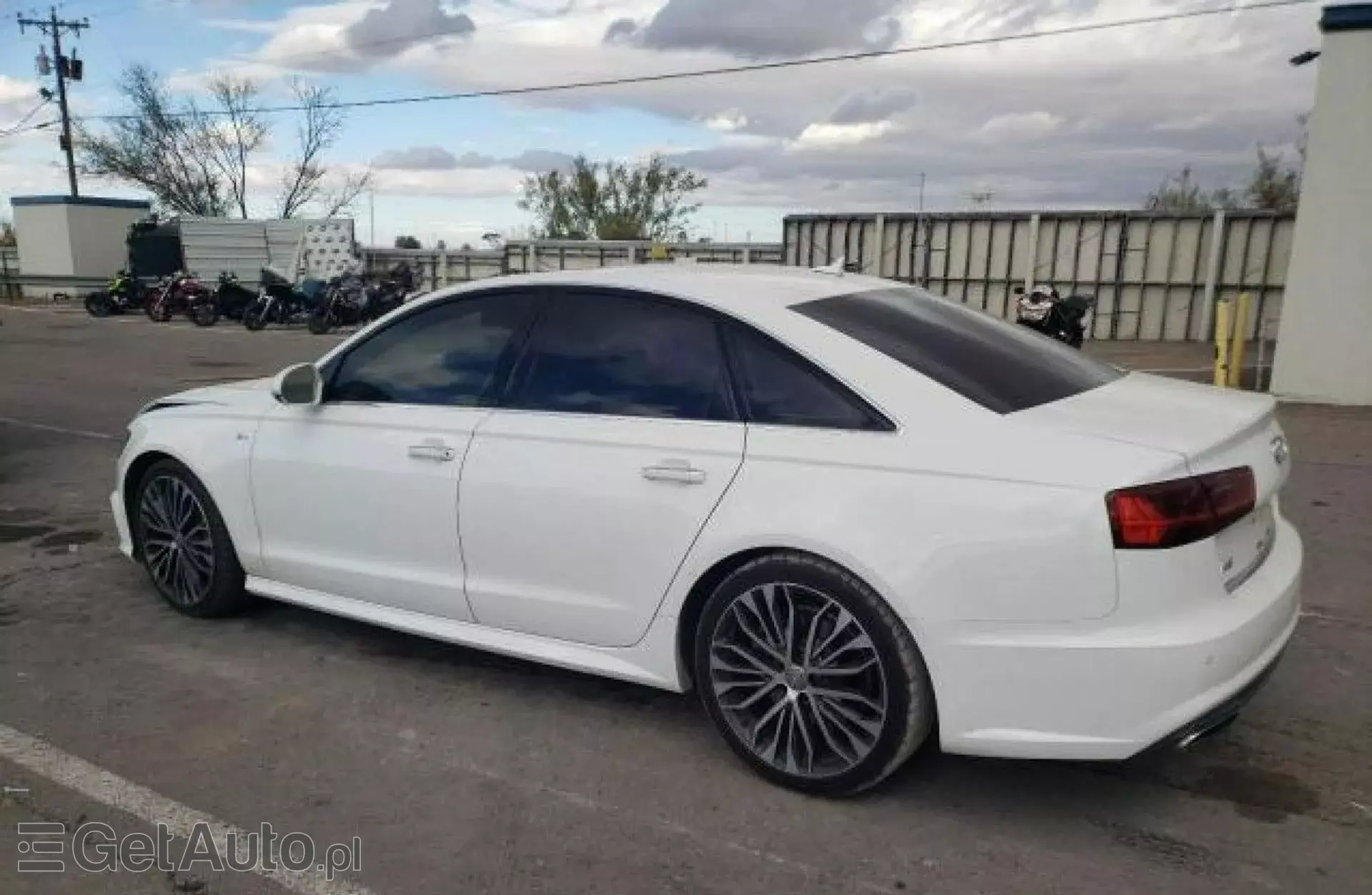 AUDI A6 