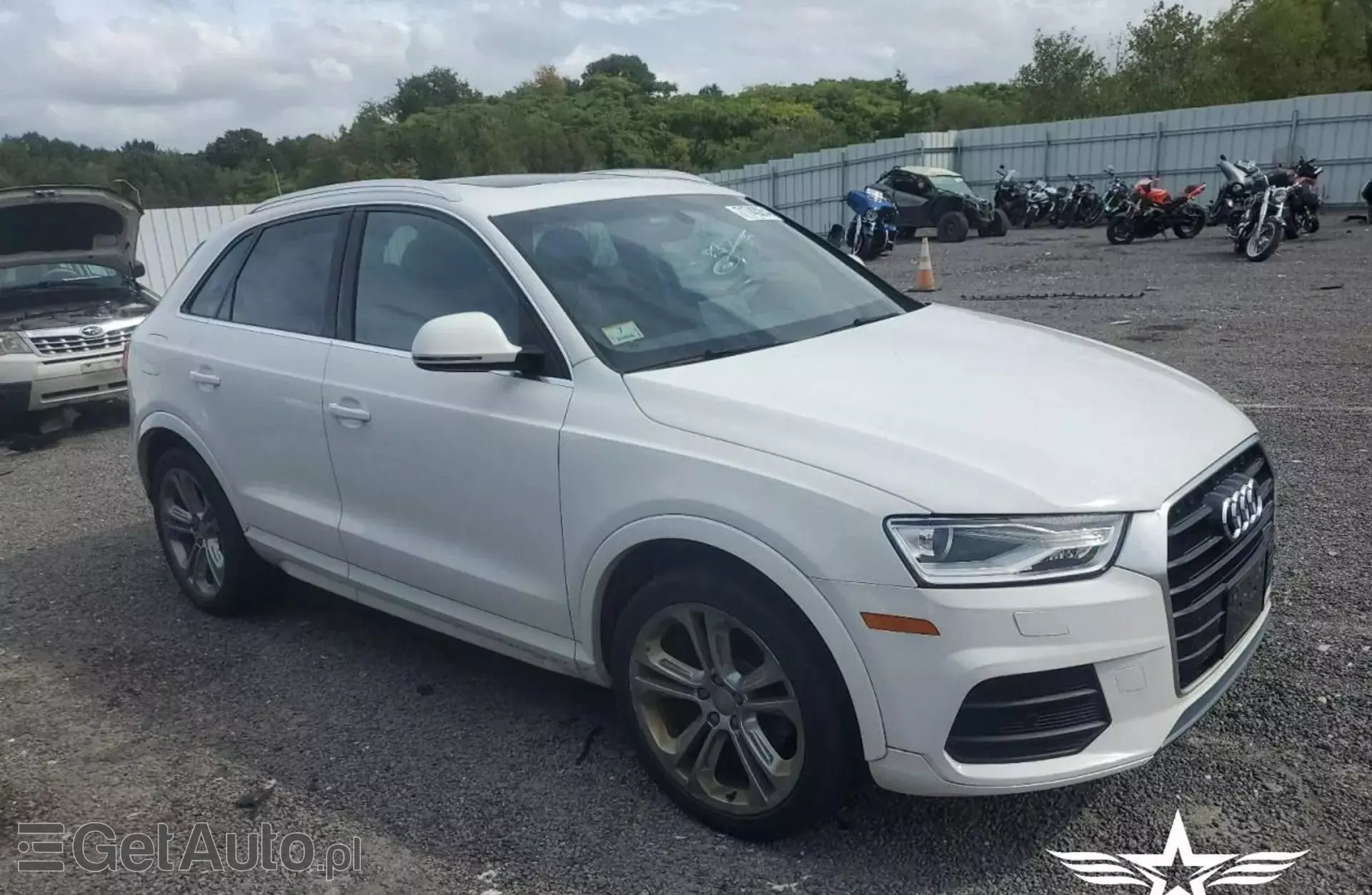 AUDI Q3 