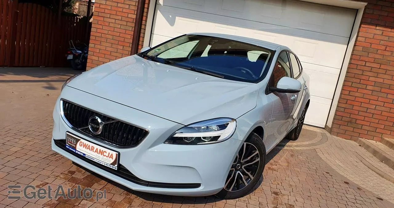 VOLVO V40 D3 Drive-E Momentum