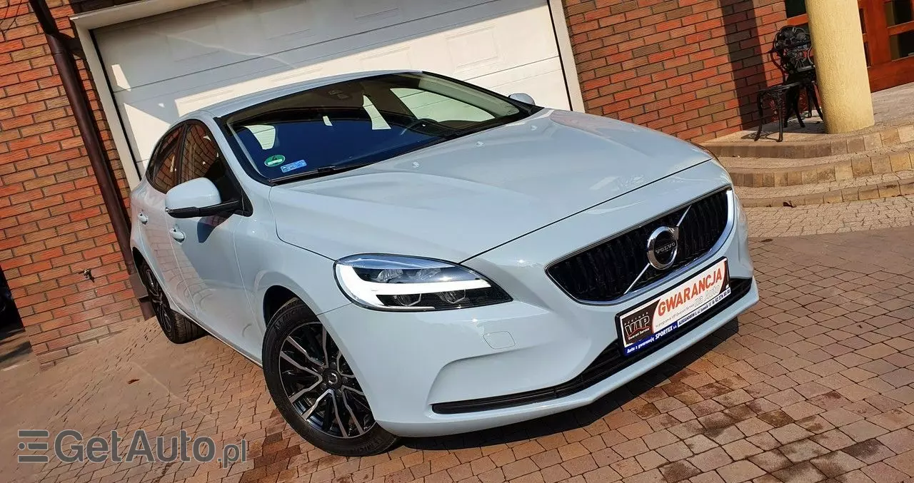 VOLVO V40 D3 Drive-E Momentum