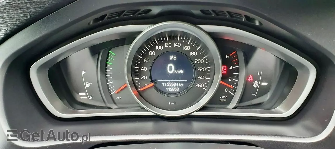 VOLVO V40 D3 Drive-E Momentum