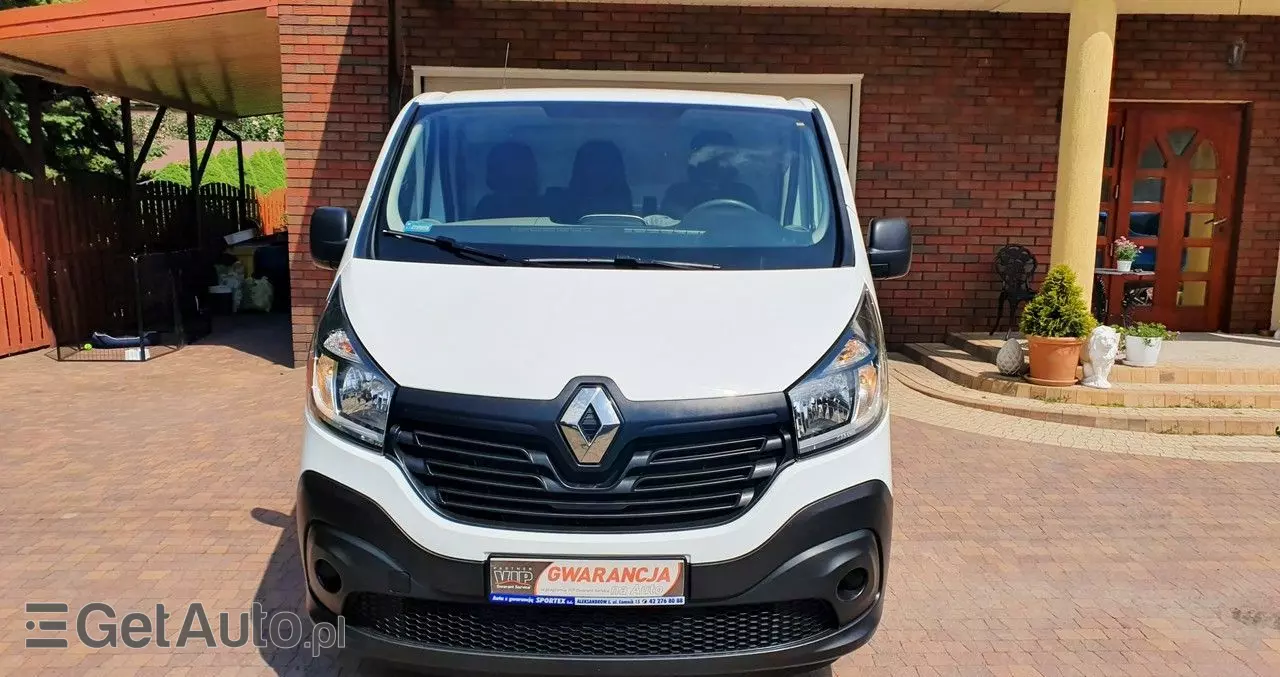 RENAULT Trafic 