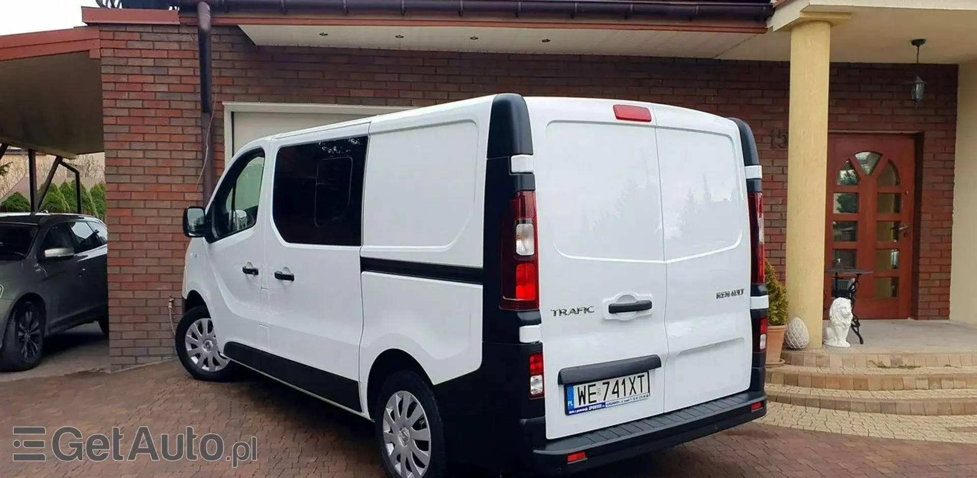 RENAULT Trafic 