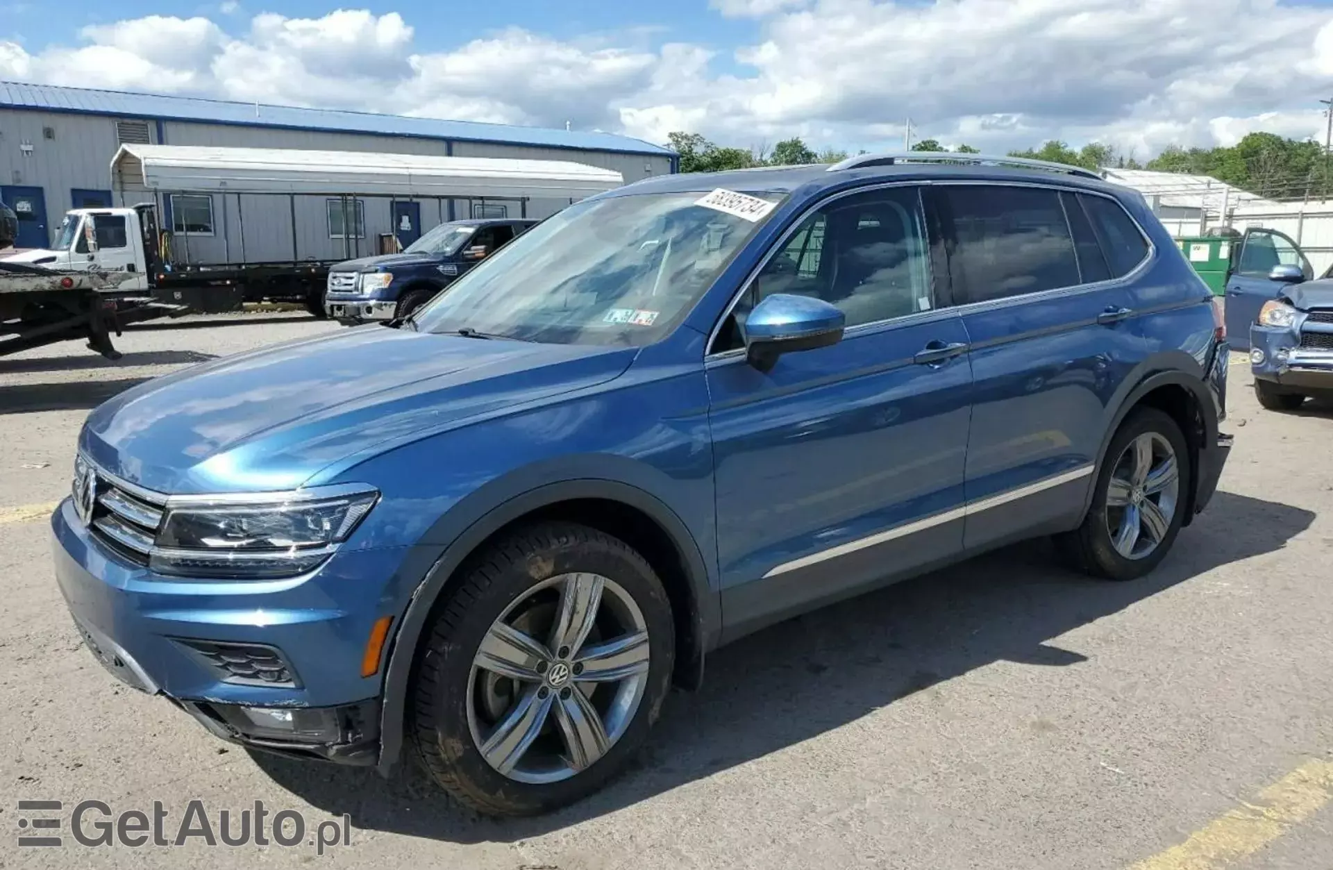 VOLKSWAGEN Tiguan 